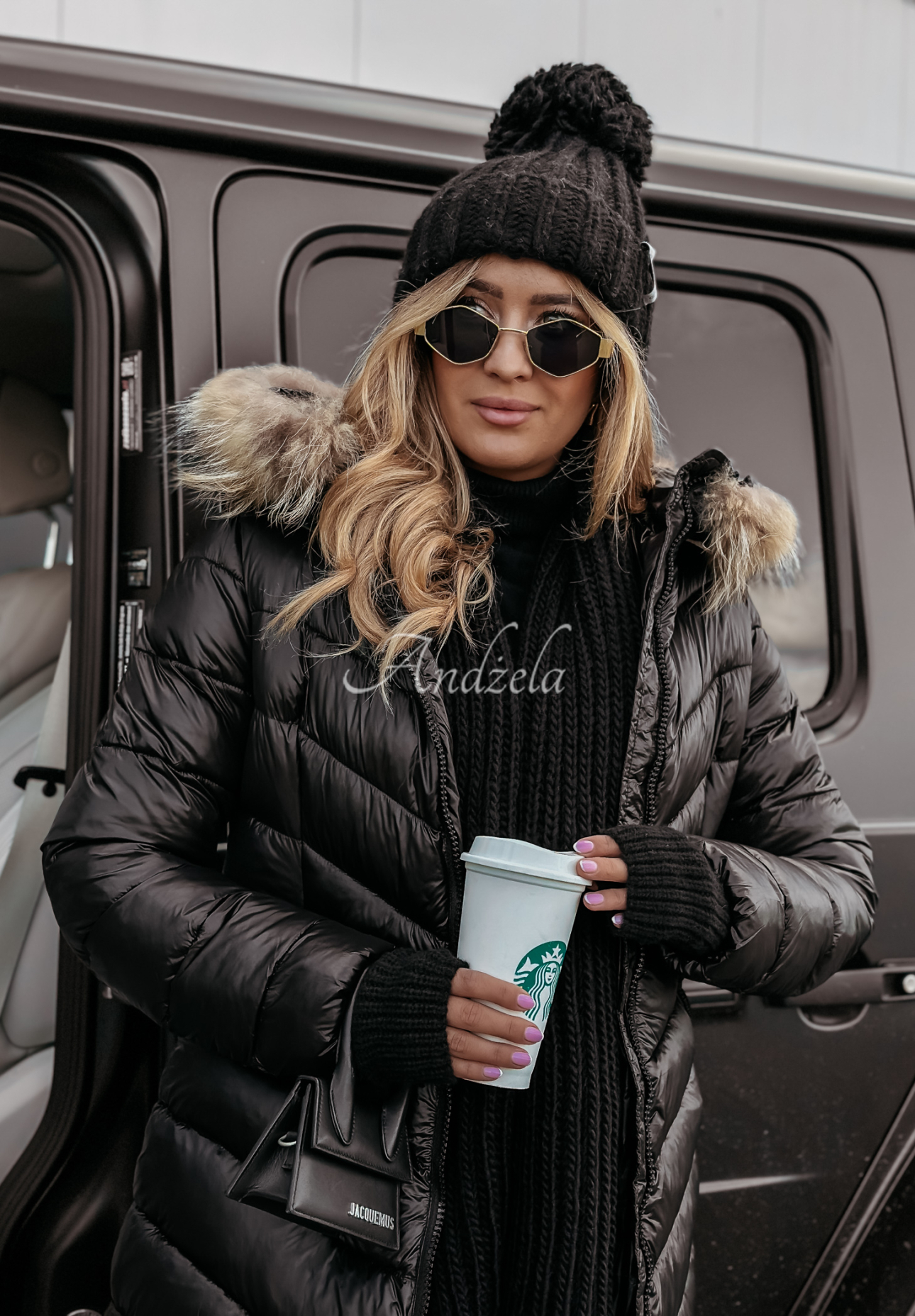 Long quilted jacket with hood Crystal Snow black