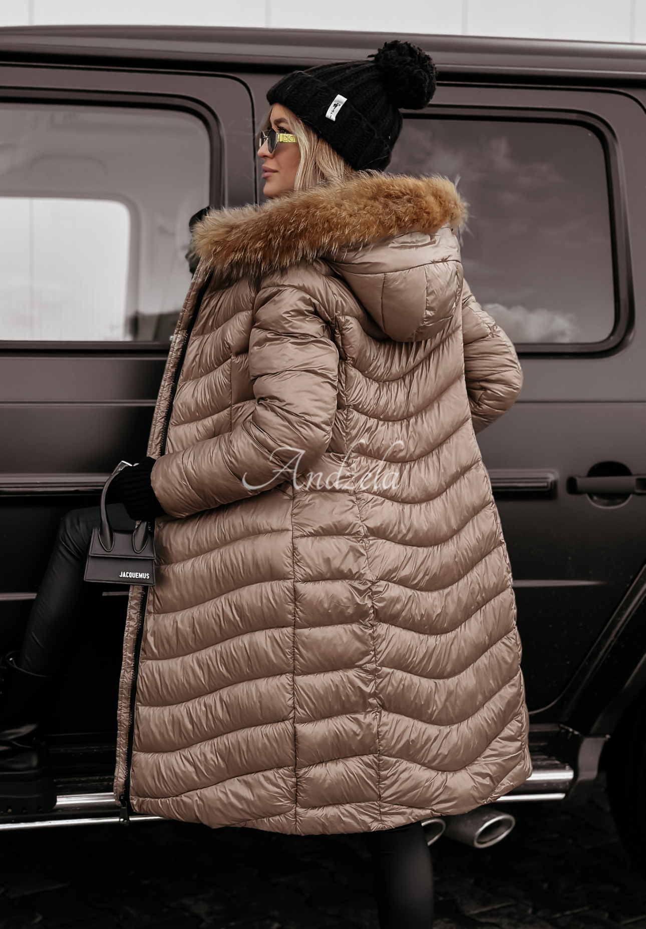 Long quilted jacket with hood Crystal Snow mocha