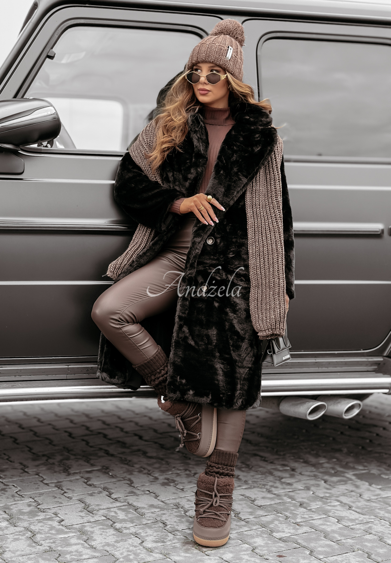 Long fur coat Joys Of Winter black