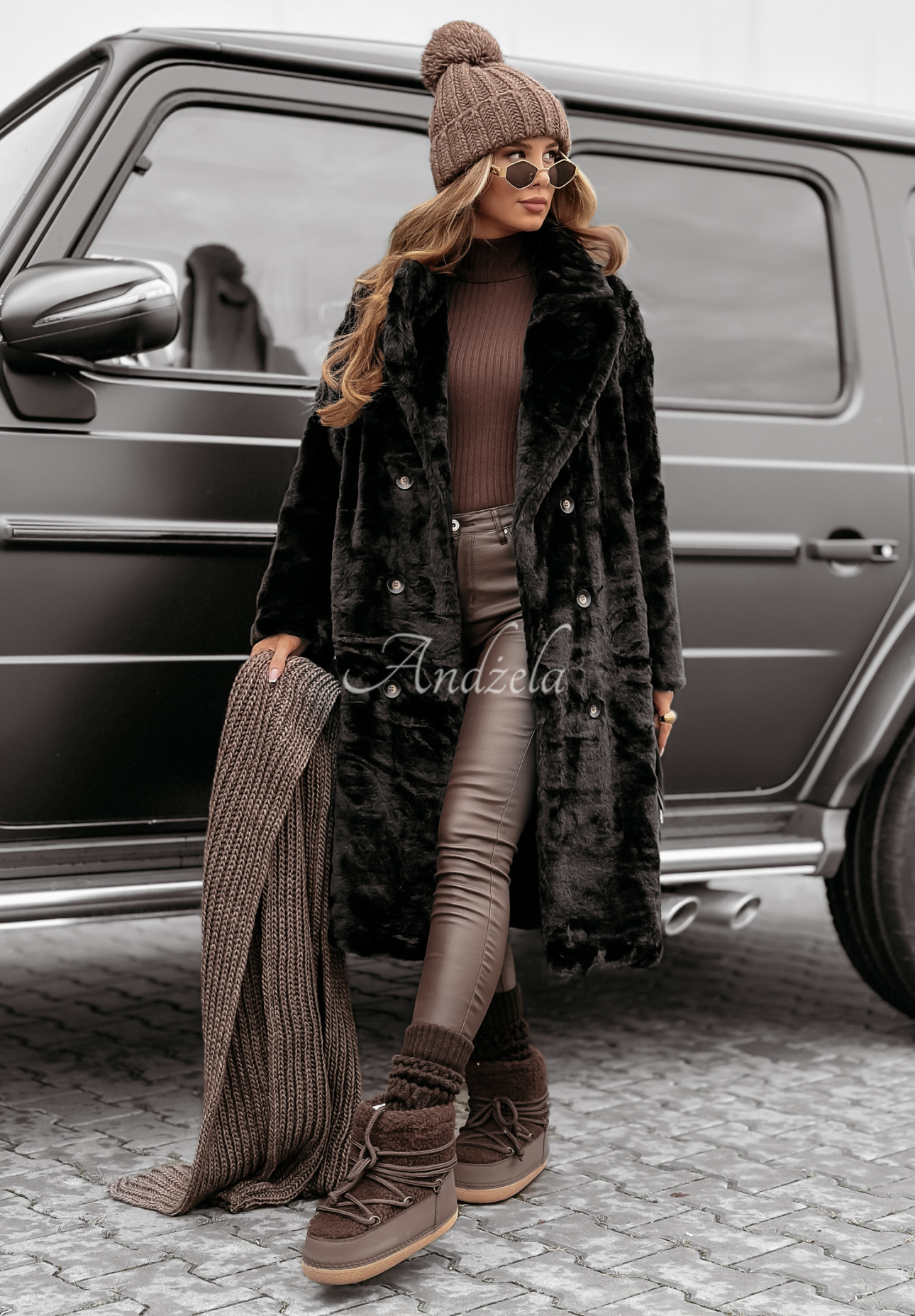 Long fur coat Joys Of Winter black