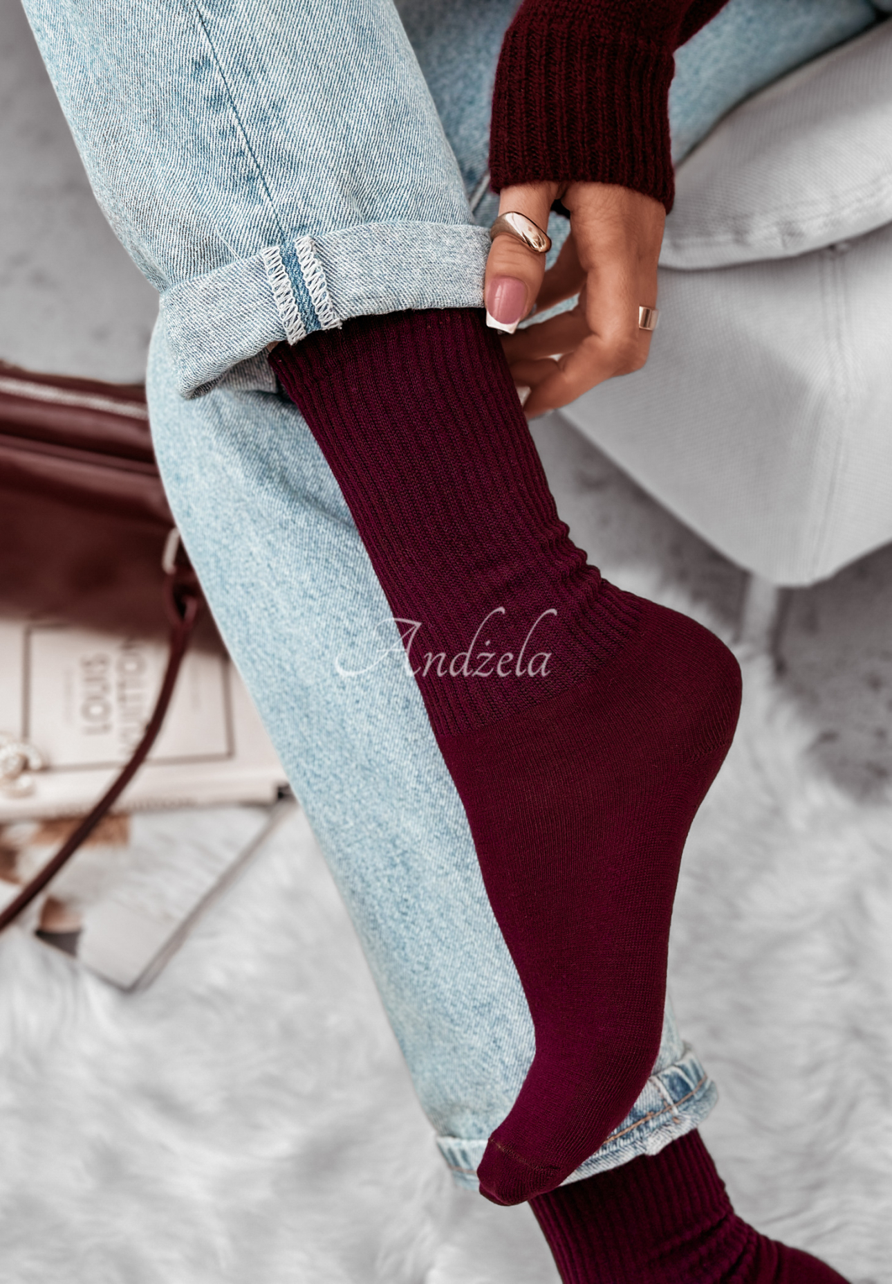 Ribbed Homey Hues burgundy socks