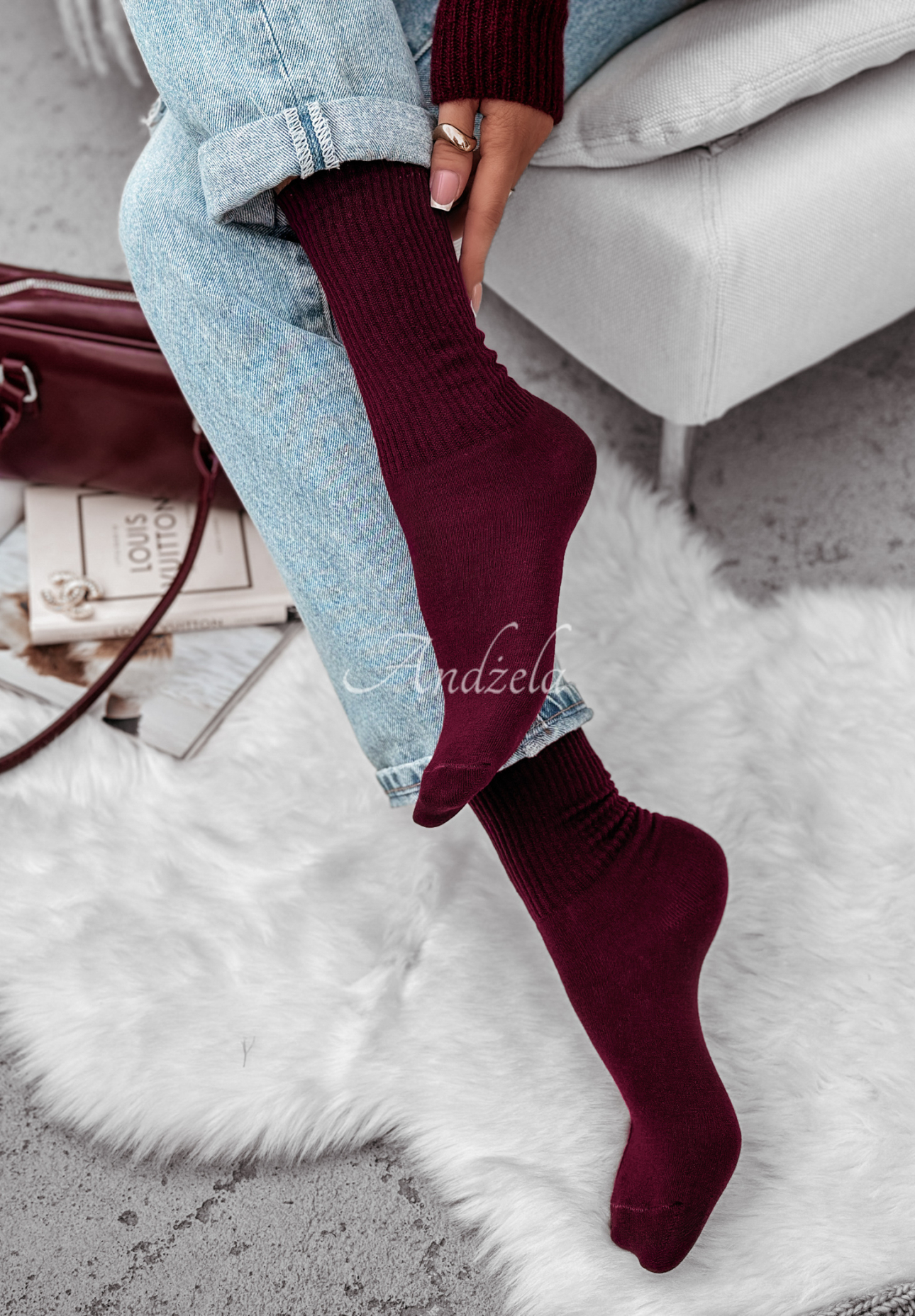 Ribbed Homey Hues burgundy socks