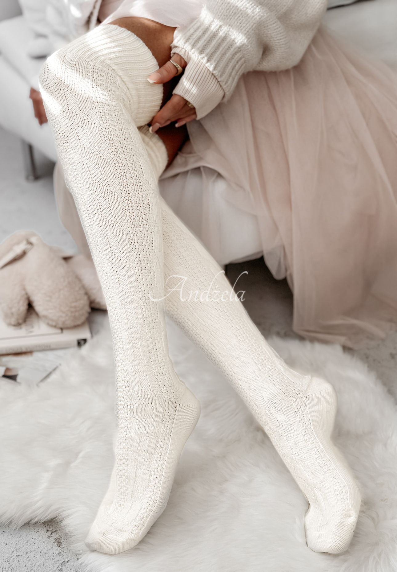 Himalayan ecru ornately woven wool socks