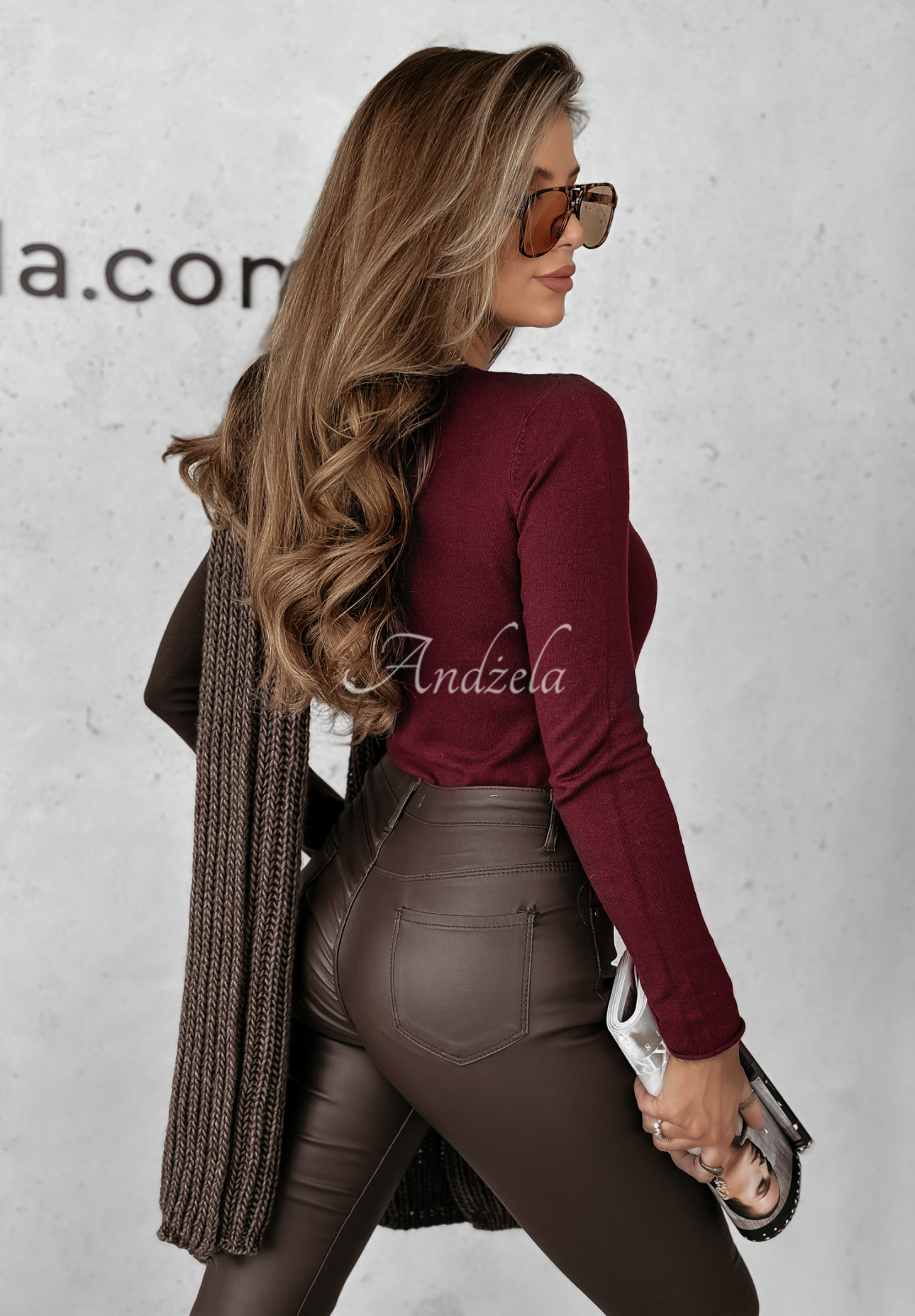 Selavi lightweight burgundy sweater
