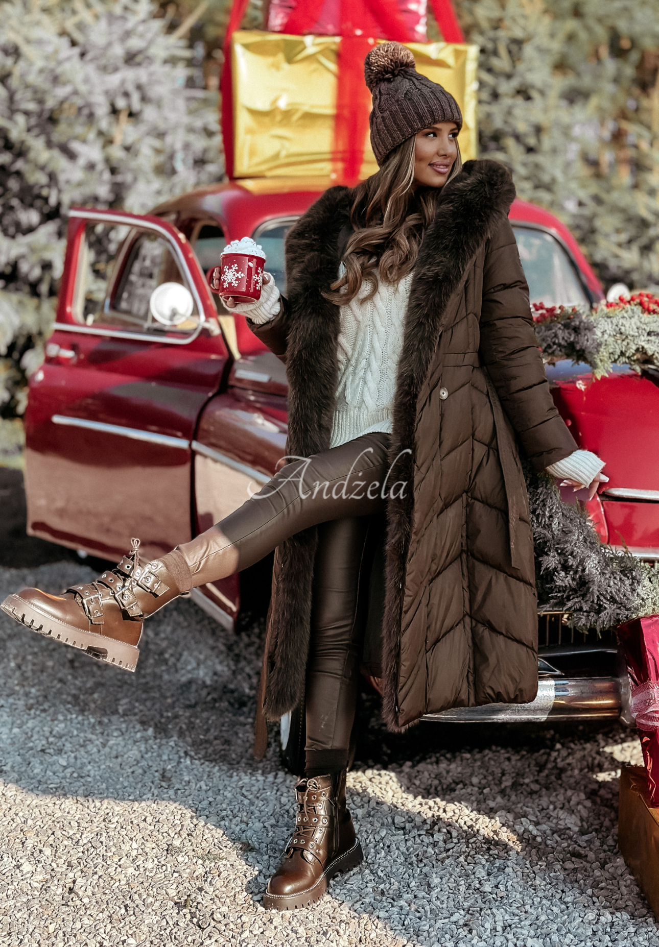 Long quilted jacket with fur Winter Sleep chocolate.