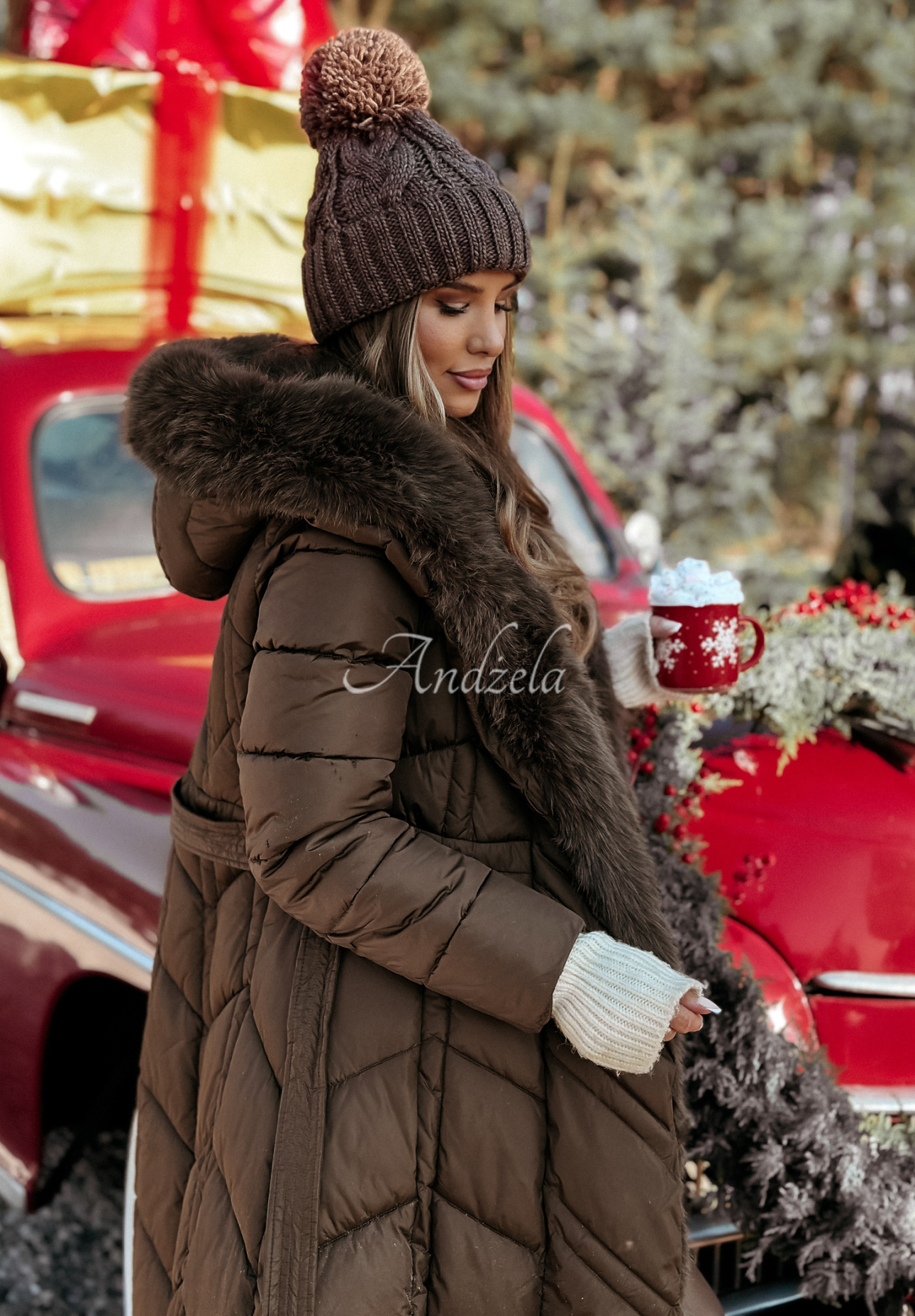 Long quilted jacket with fur Winter Sleep chocolate.