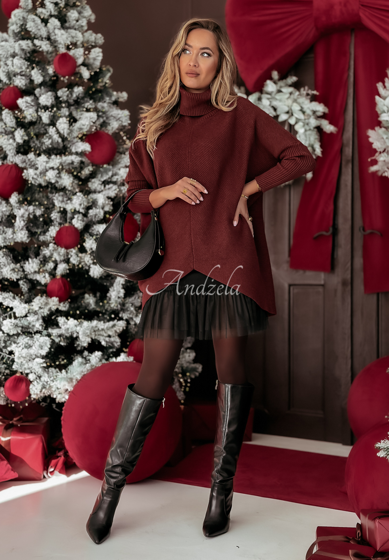 Sweter oversize z golfem Winter Hue burgundowy