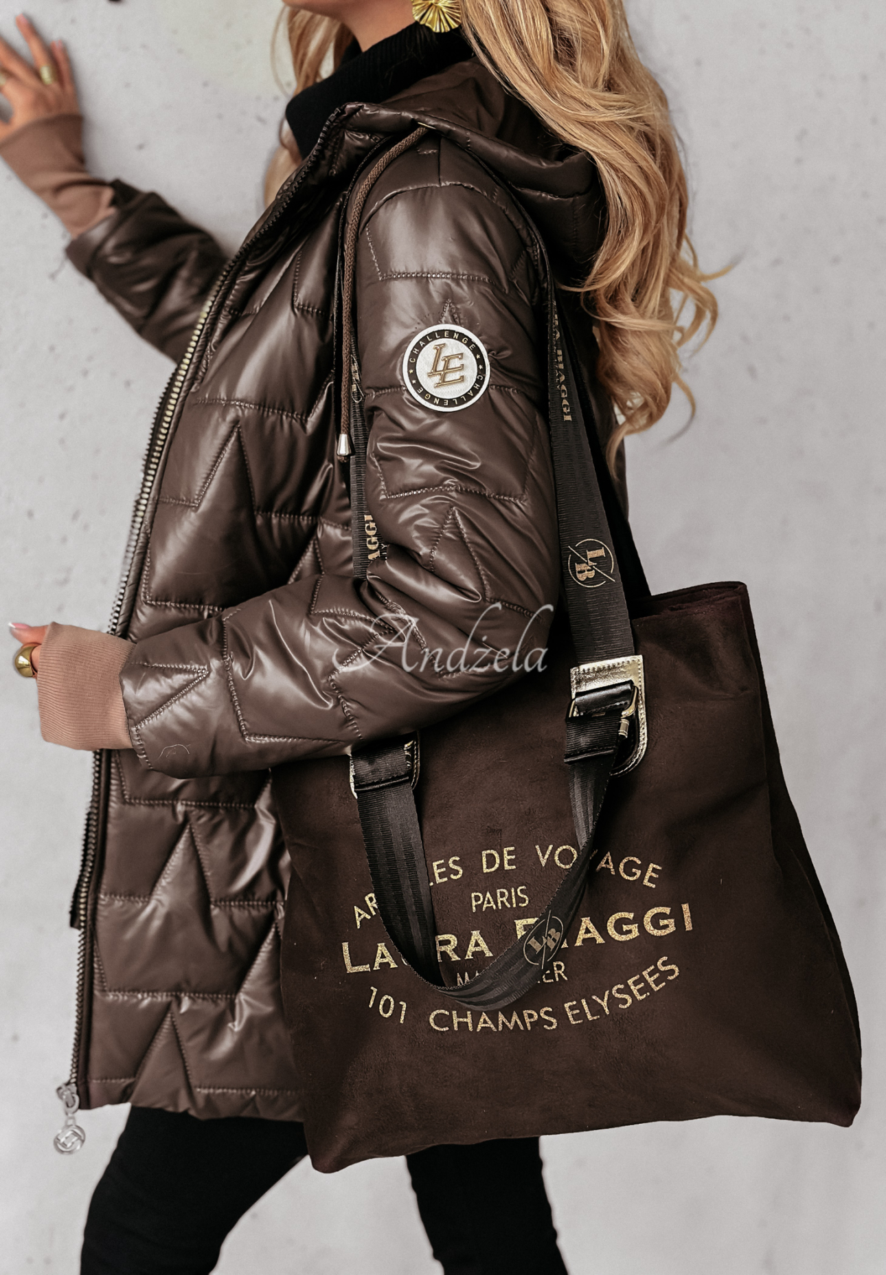 Voyage chocolate suede handbag