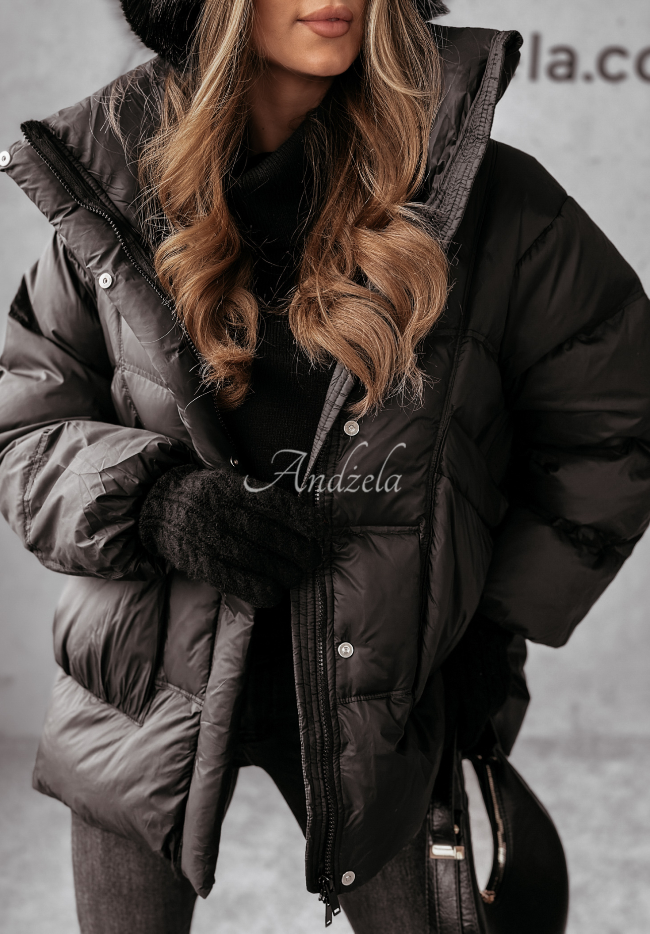 Watch It Snow down jacket black