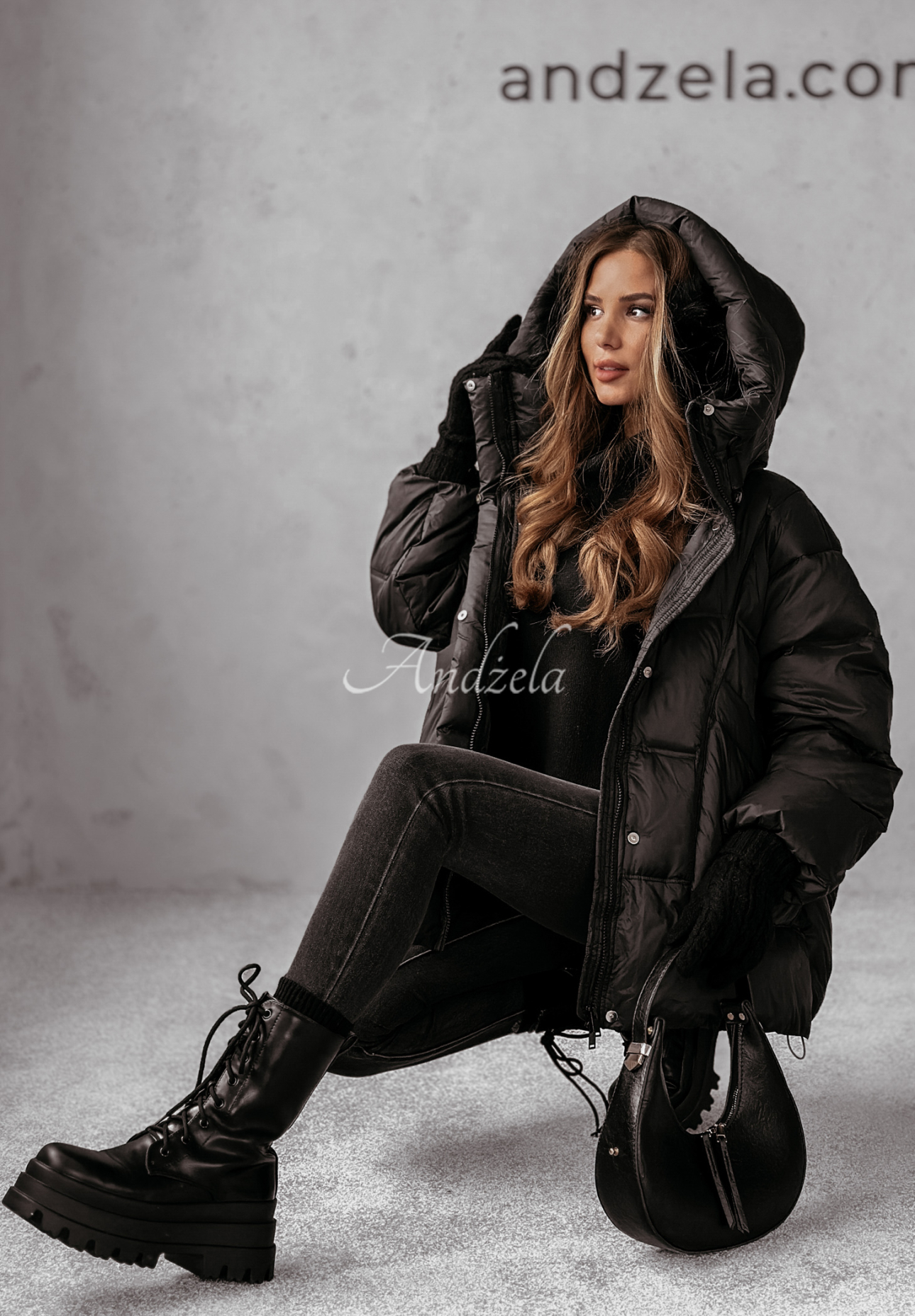 Watch It Snow down jacket black