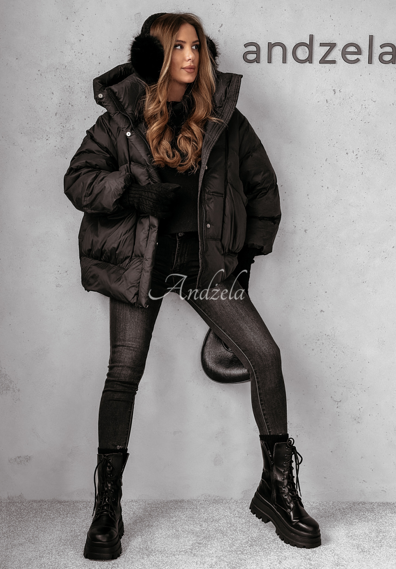 Watch It Snow down jacket black