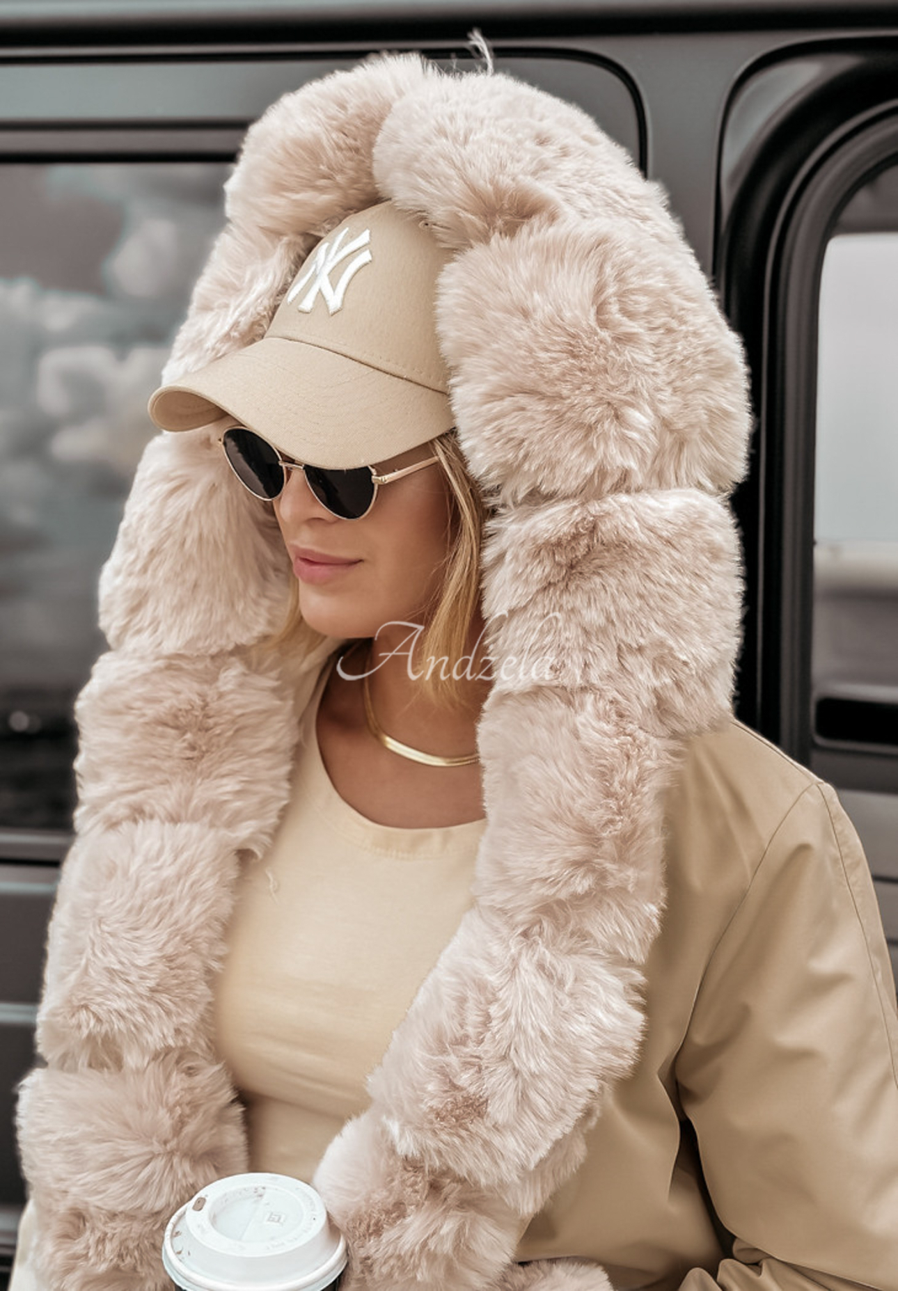 Parka jacket with faux fur Stay Warm camel