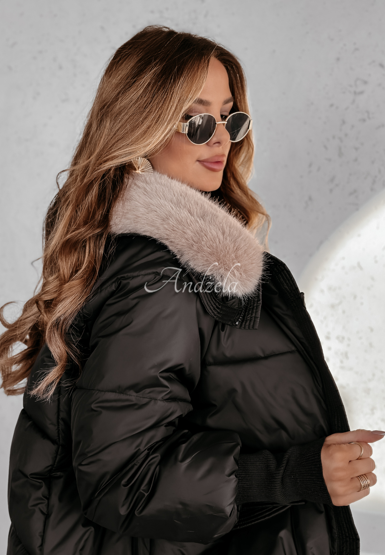 Short jacket with fur Hello December black