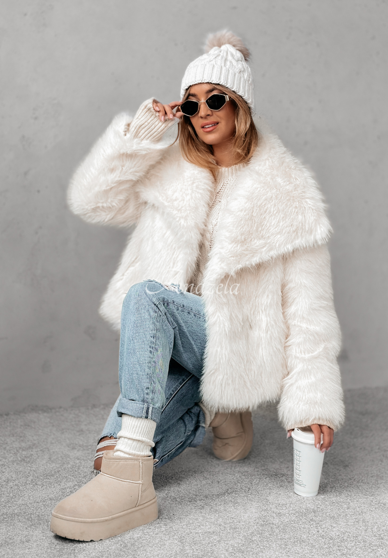 Bear Elegance short fur coat ecru