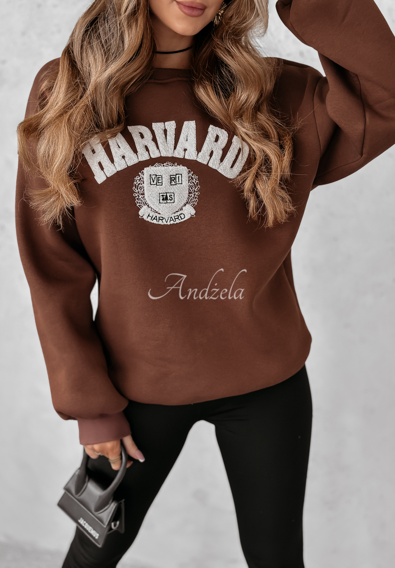 Bluza z napisem Harvard czekoladowa