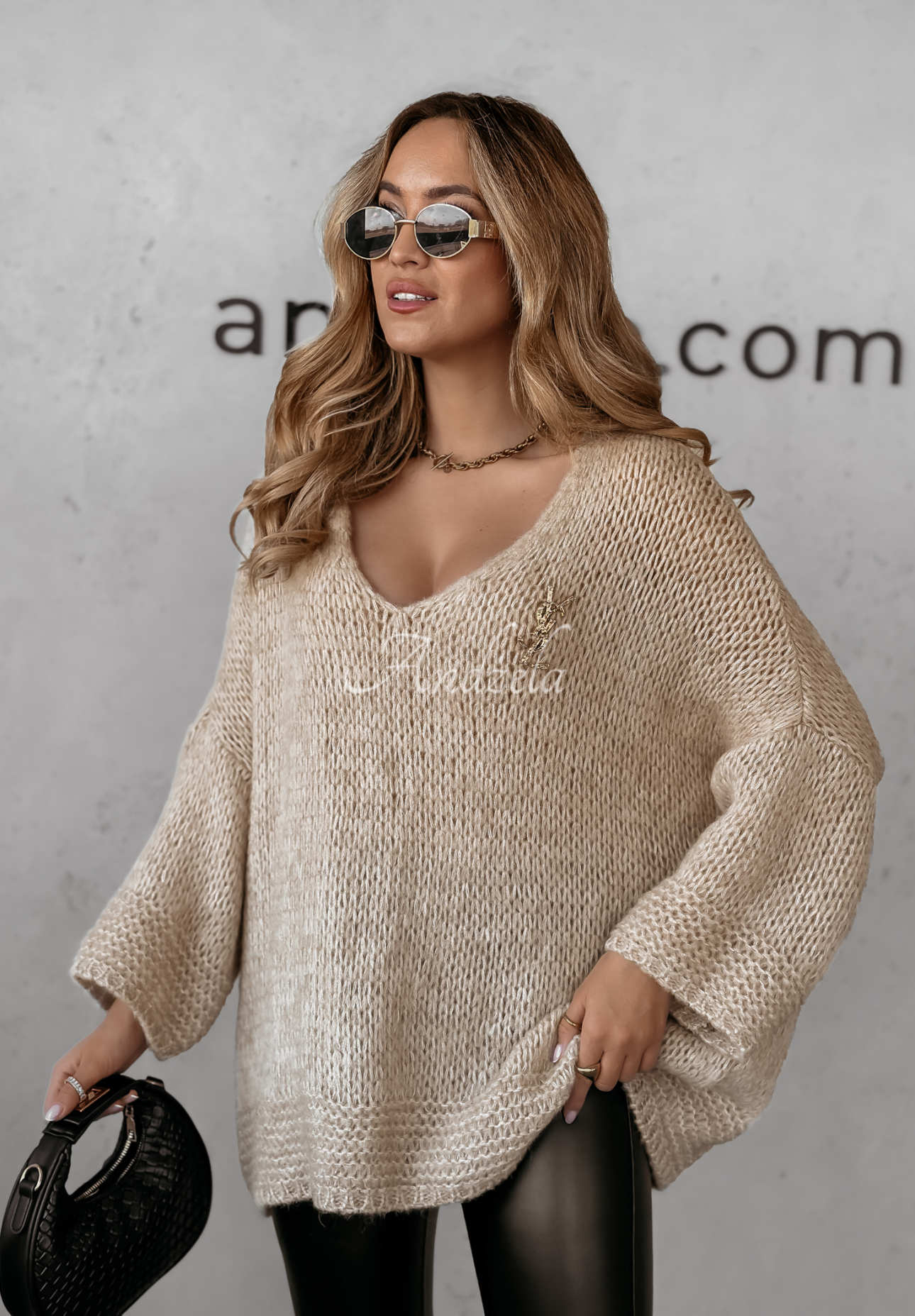 Sweter oversize z wełną Gentle Cuddle beżowy