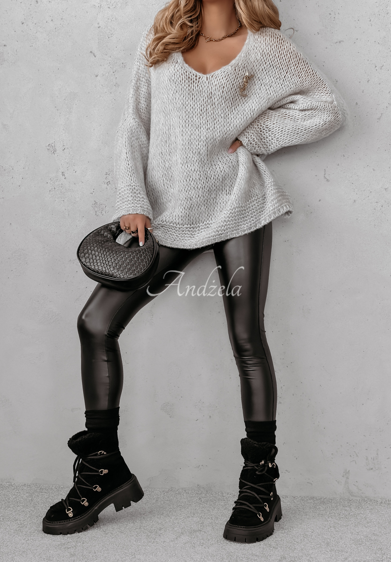 Sweter oversize z wełną Gentle Cuddle szary