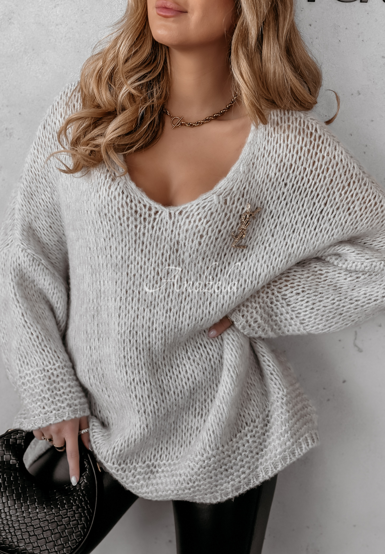 Sweter oversize z wełną Gentle Cuddle szary