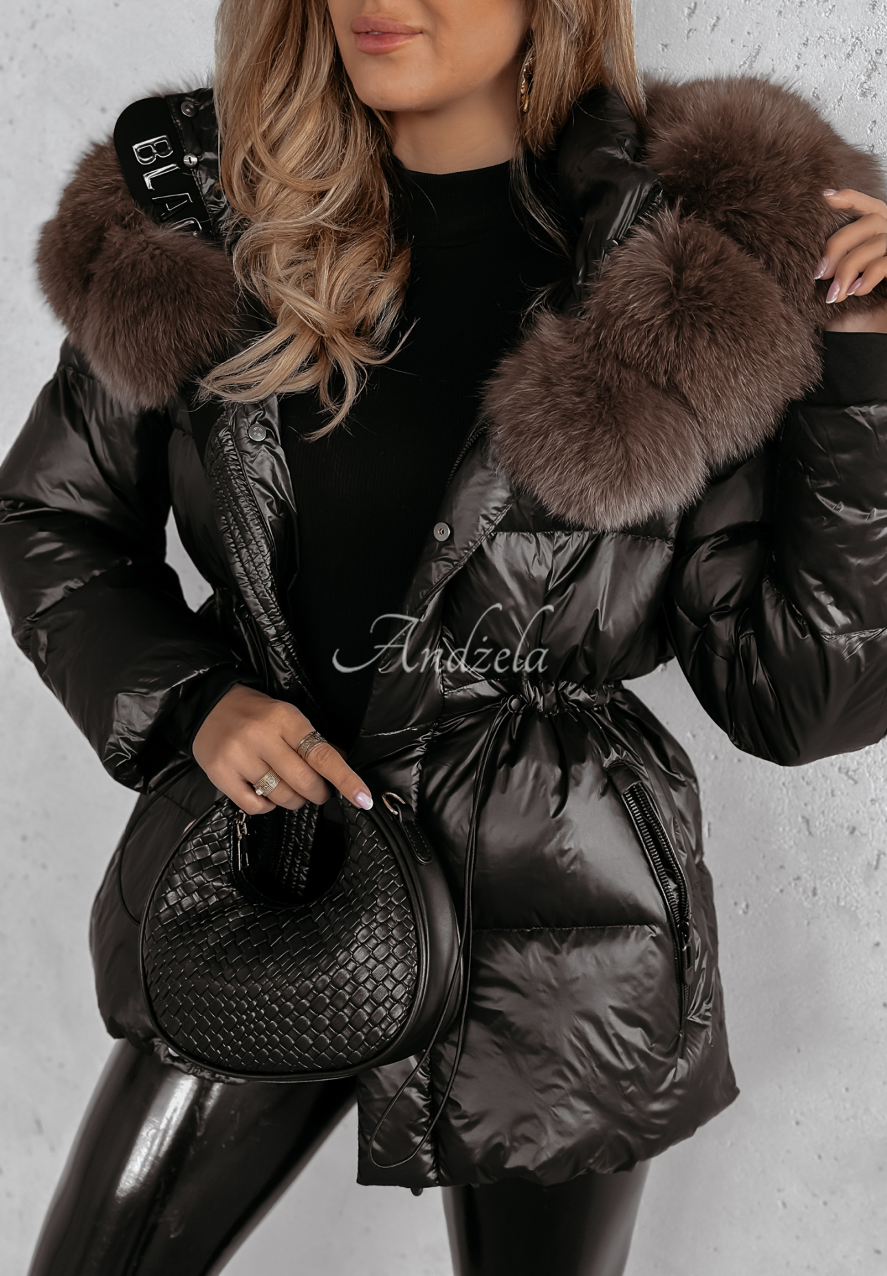 Short down jacket with fur The Snowfall black