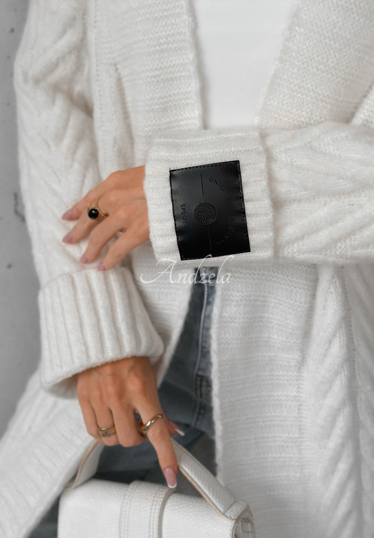 Długi ozdobnie pleciony kardigan z wełną Raindrop Reverie ecru