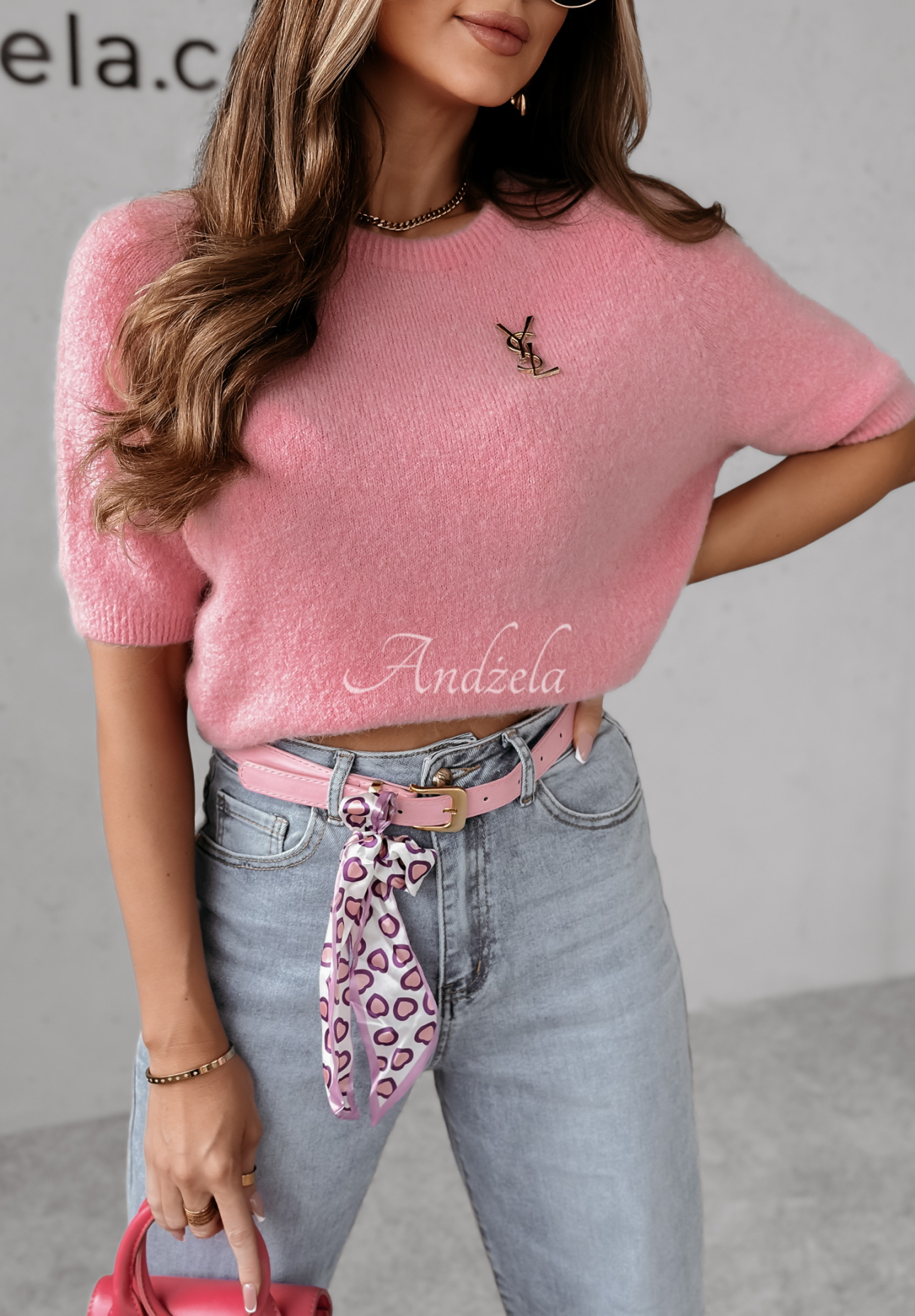 Sweter z wełną Just Maybe pudrowy róż