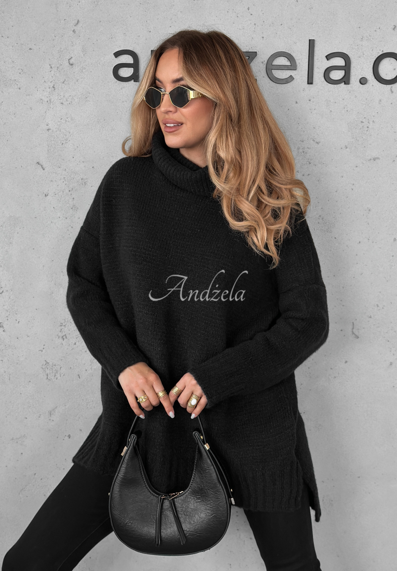 Sweter oversize z golfem i wełną Benin czarny