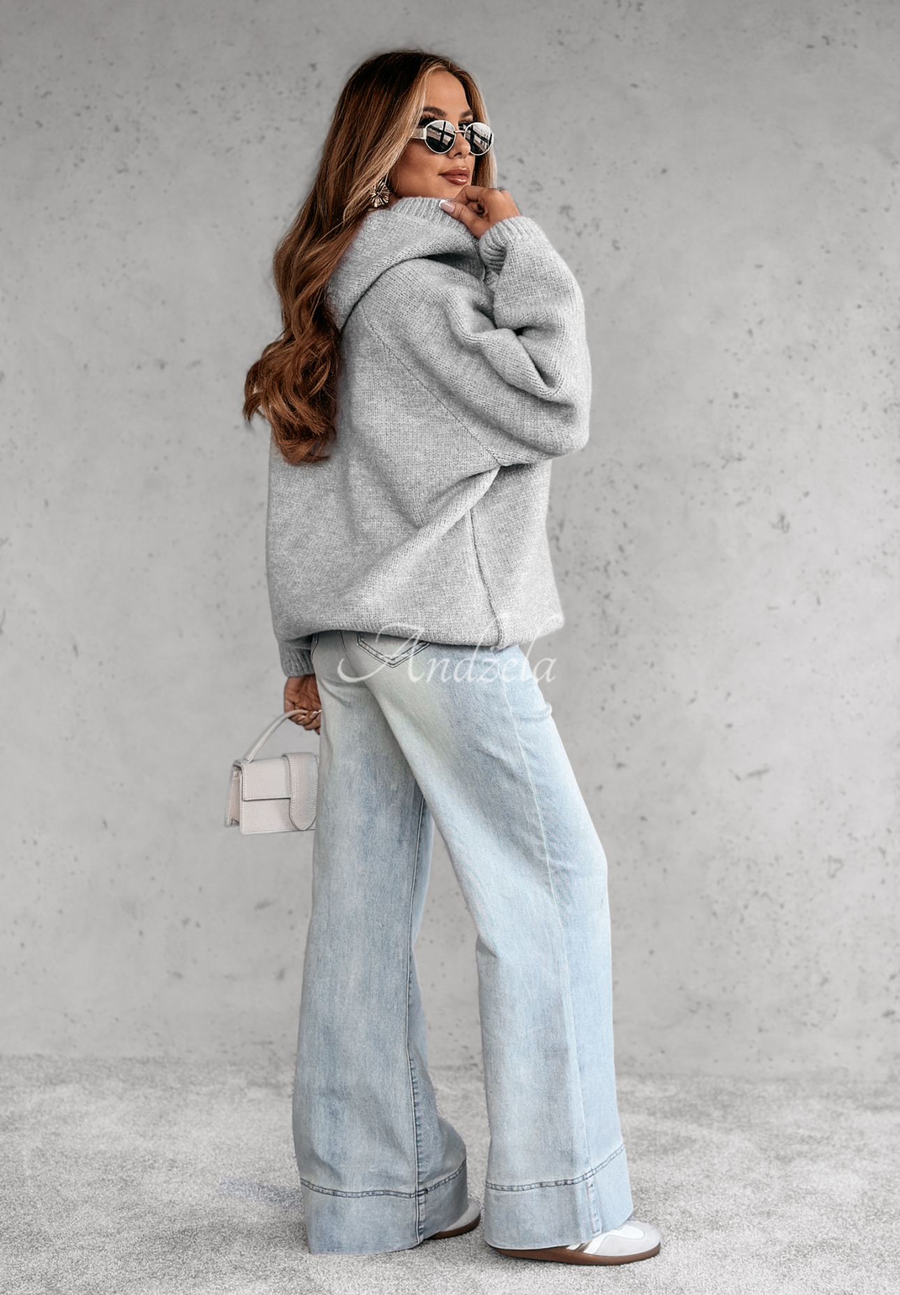Sznurowany sweter oversize z kapturem i wełną Laossi szary