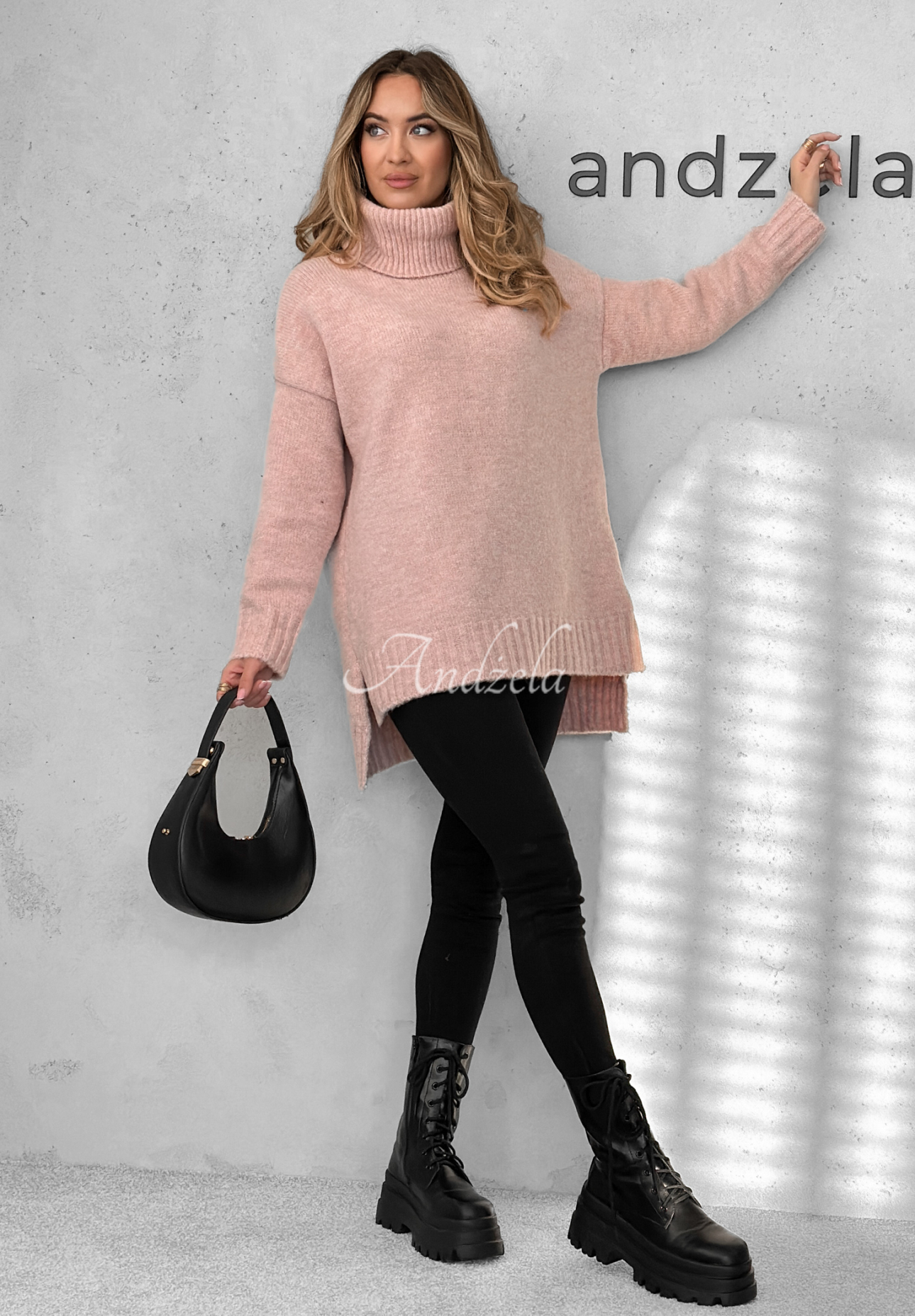 Oversize sweater with turtleneck Benin powder pink