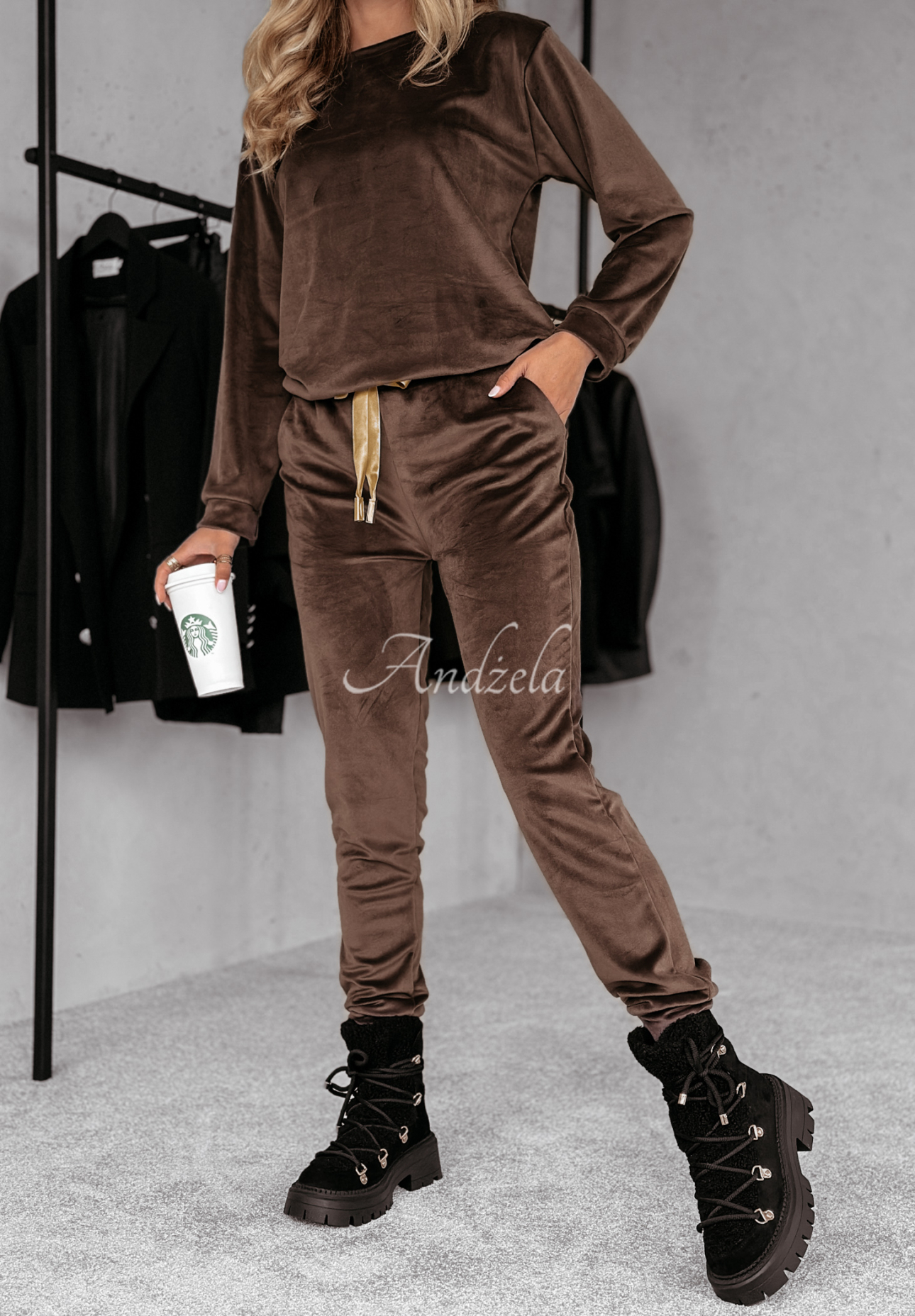 Velour set Now You Know chocolate