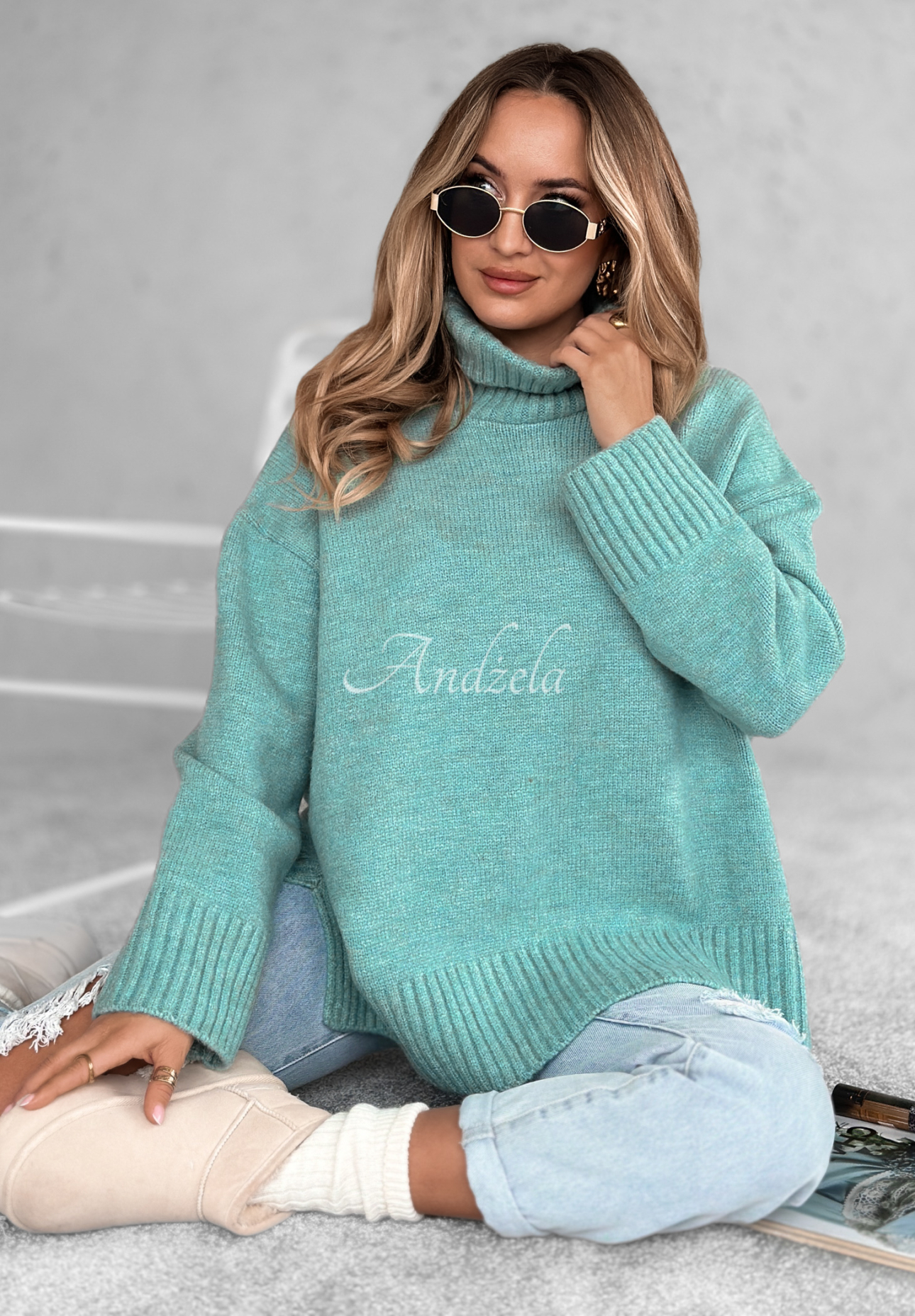 Sweter oversize z golfem Camille miętowy