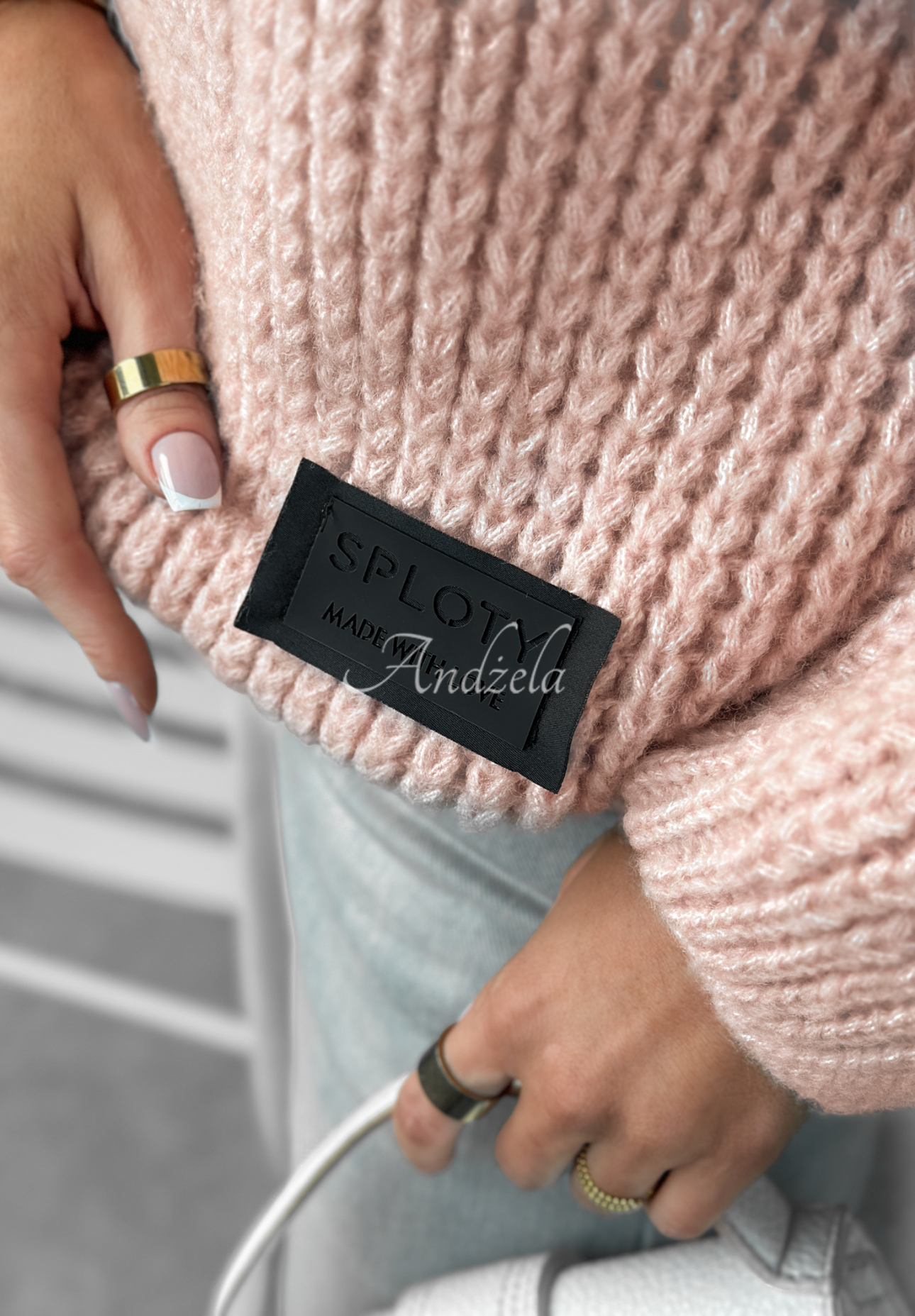 Oversize sweater with neckline Fluffy Excellence powder pink