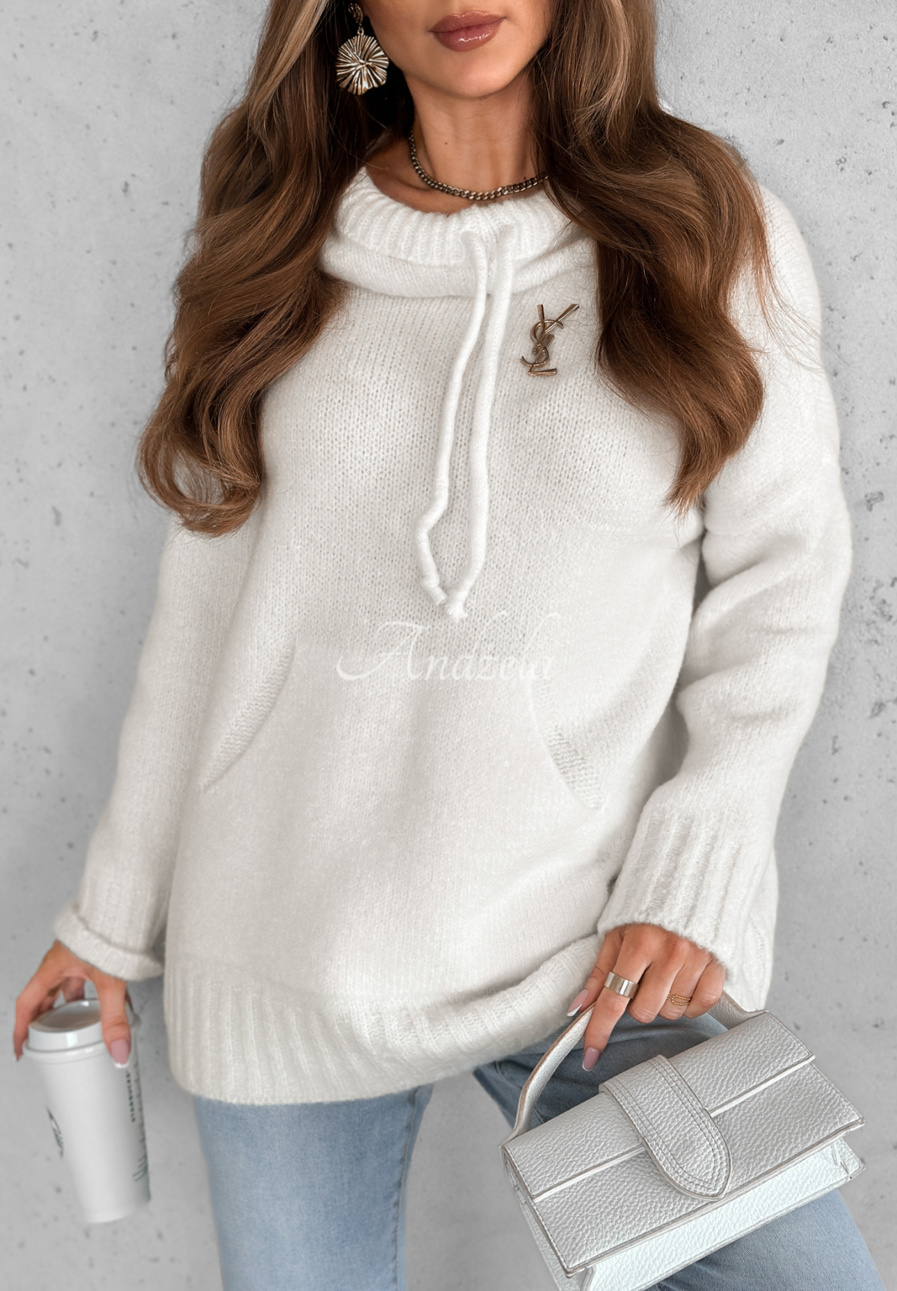 Sweter oversize z kapturem i wełną Carra ecru