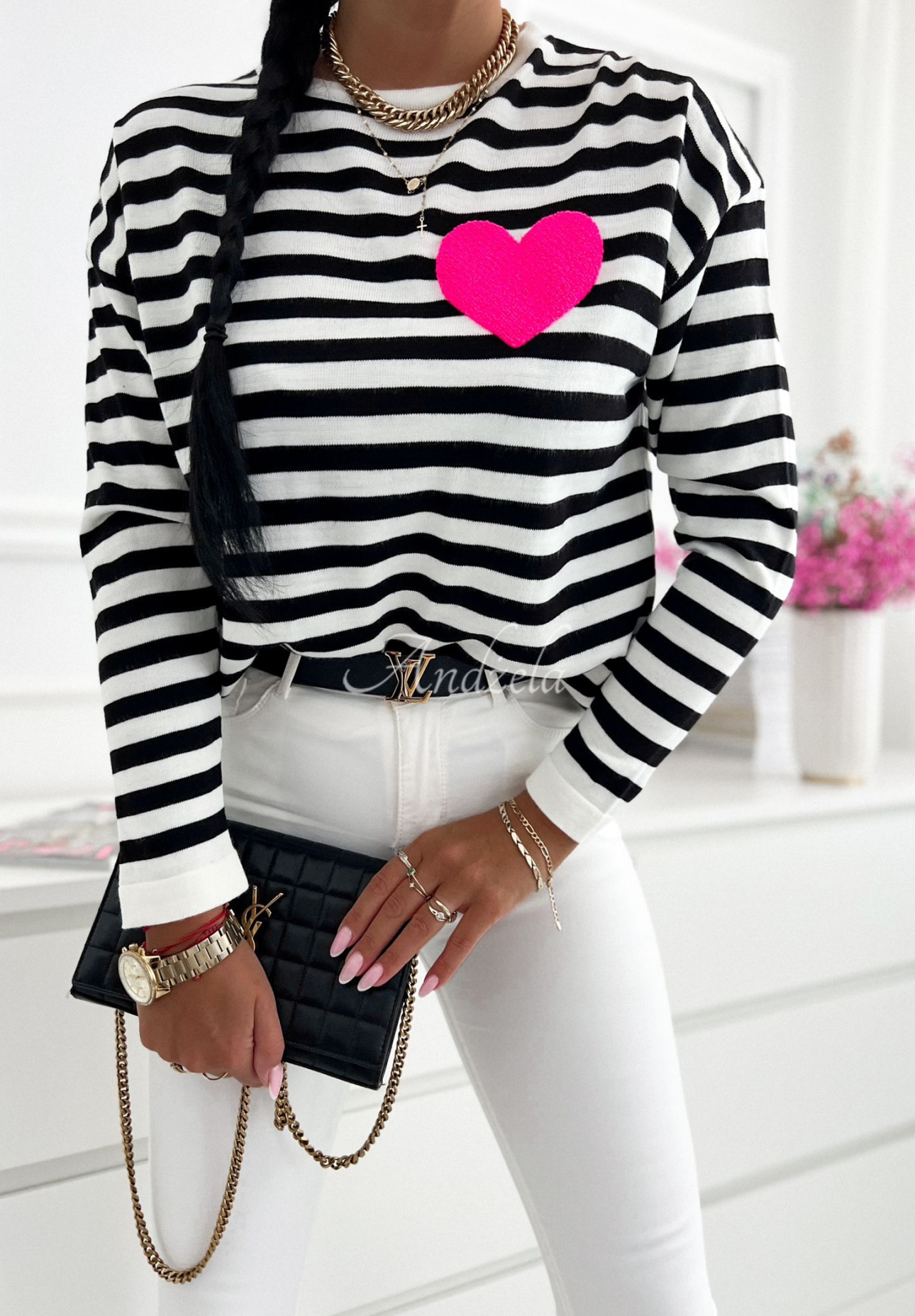 Beats For You heart striped sweater white and black