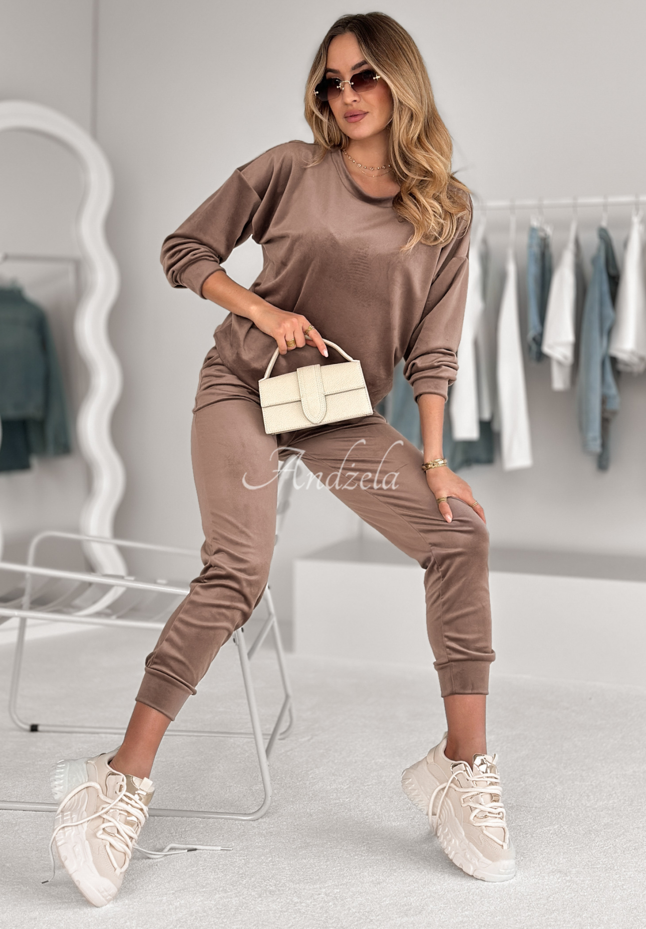 Allesi mocha velour set