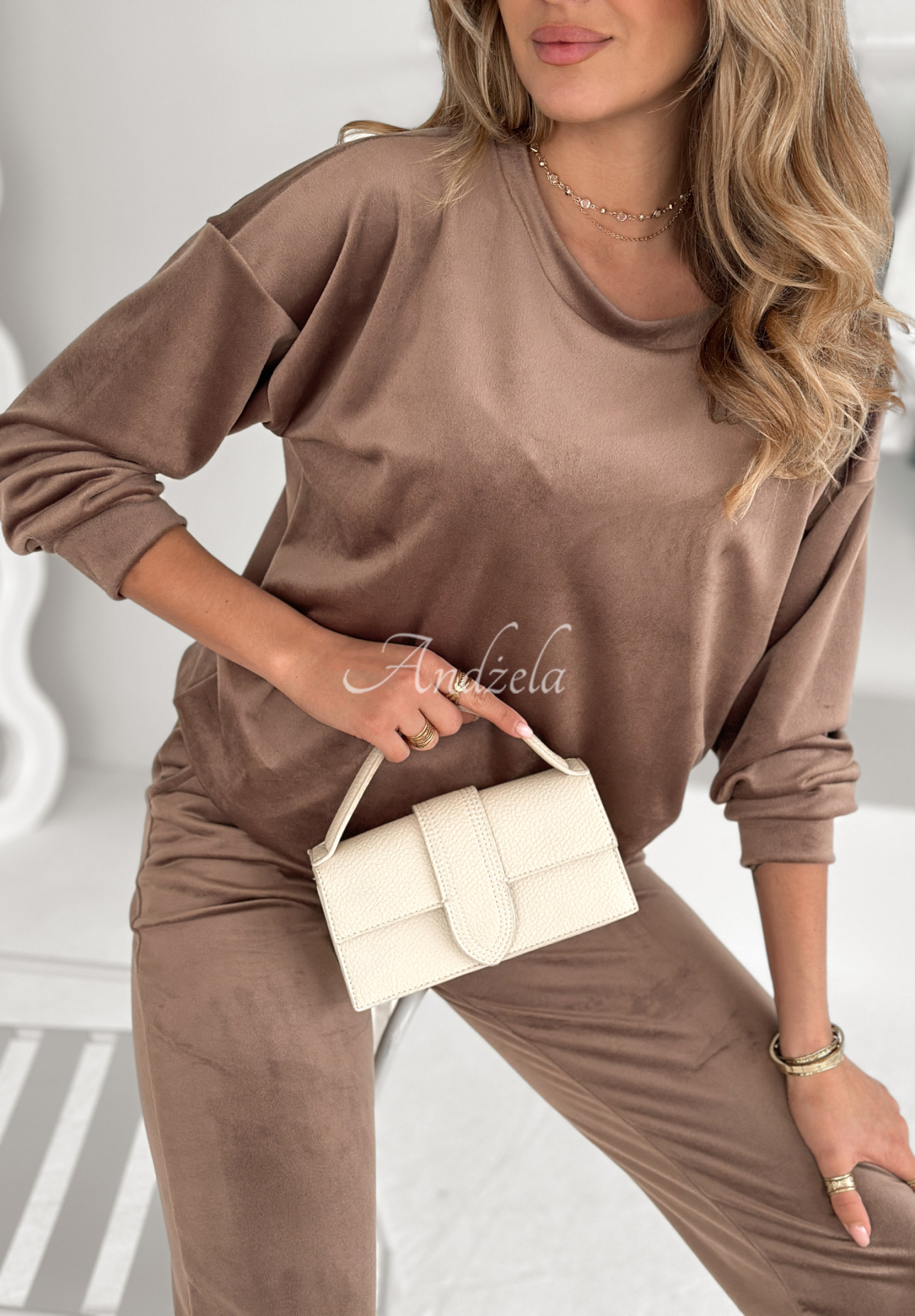 Allesi mocha velour set