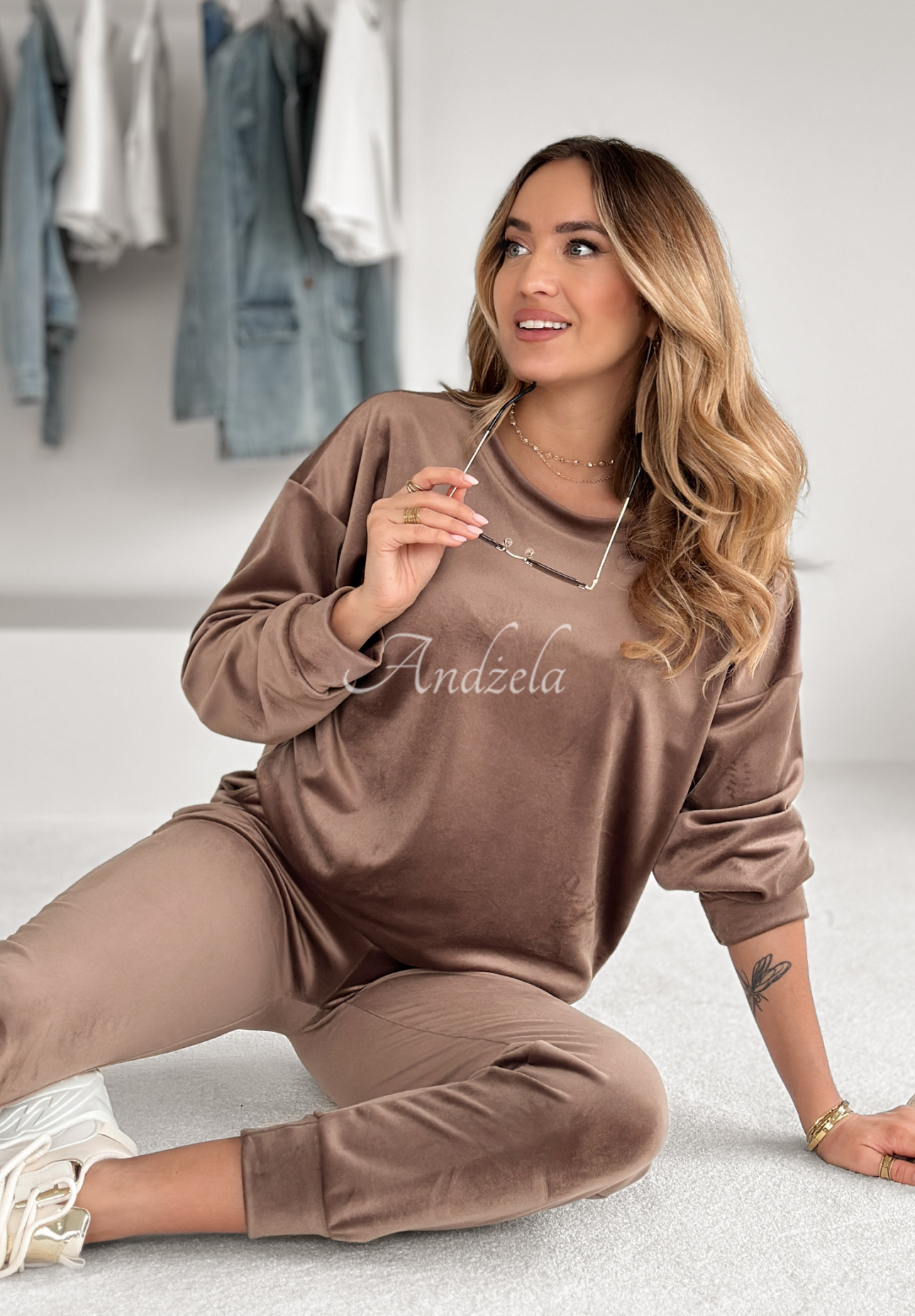 Allesi mocha velour set