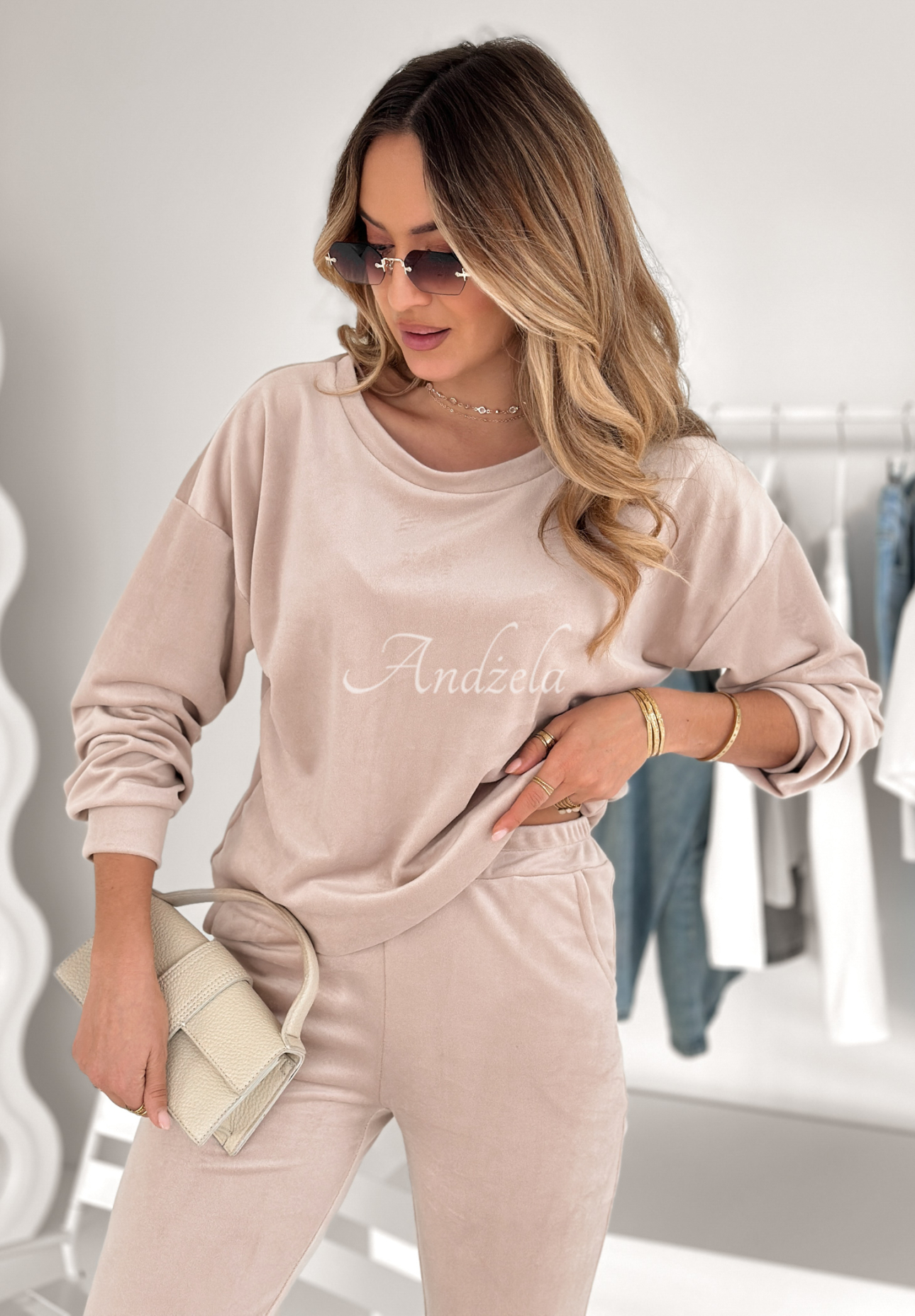 Allesi beige velour set