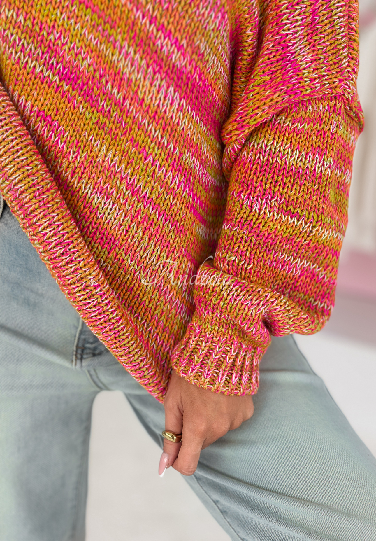 Sweater with heart neckline Miss orange