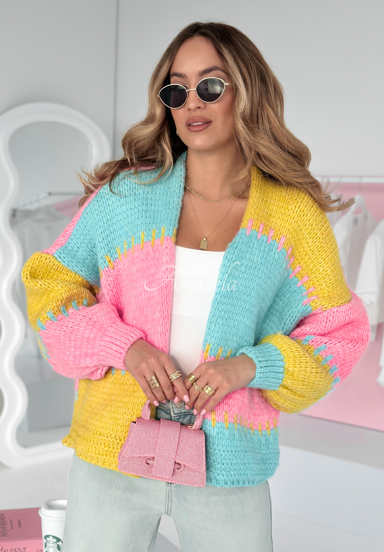 Krótki kardigan oversize z wełną Seriously Pretty niebiesko-żółty