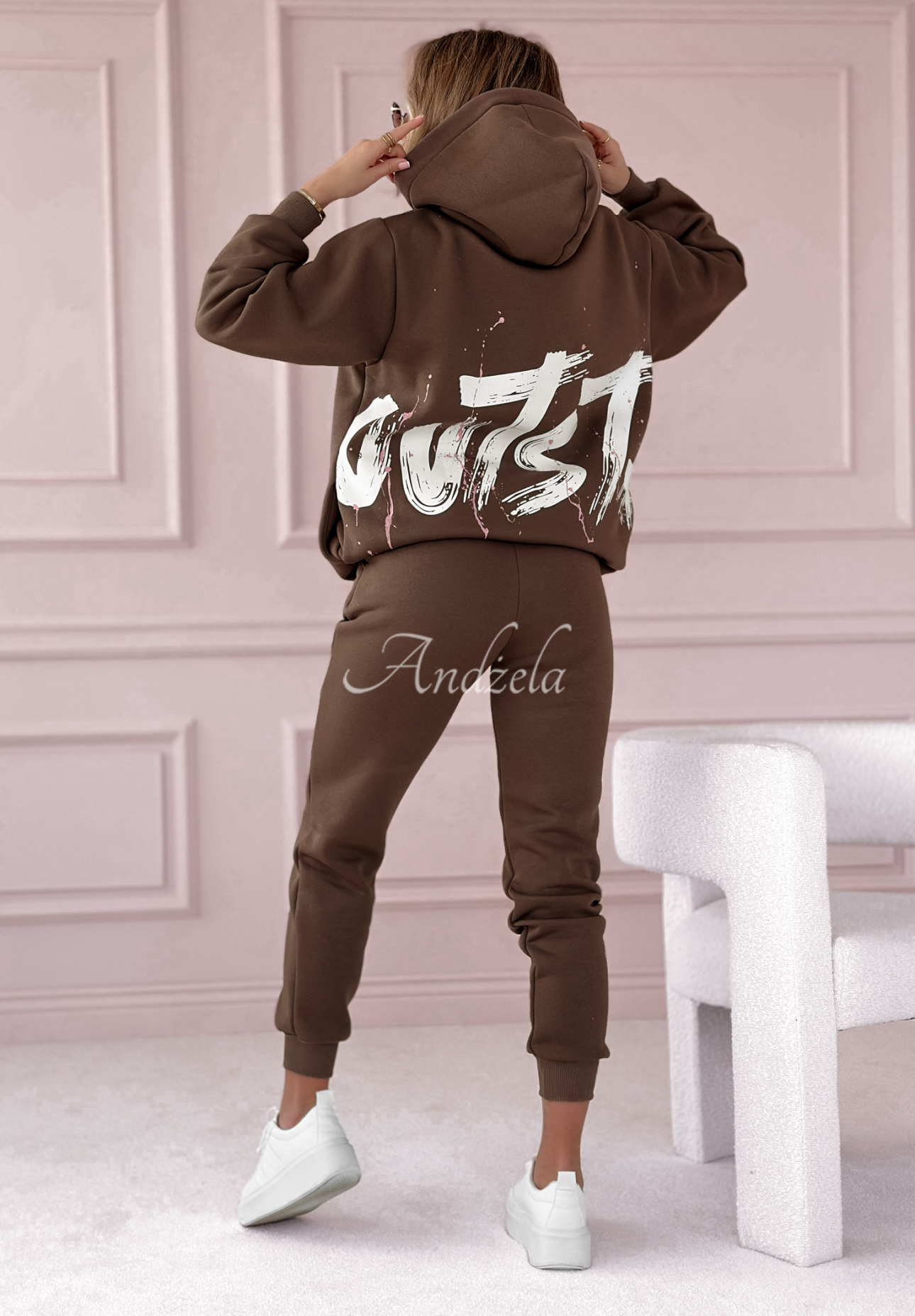 Outstand printed tracksuit set chocolate