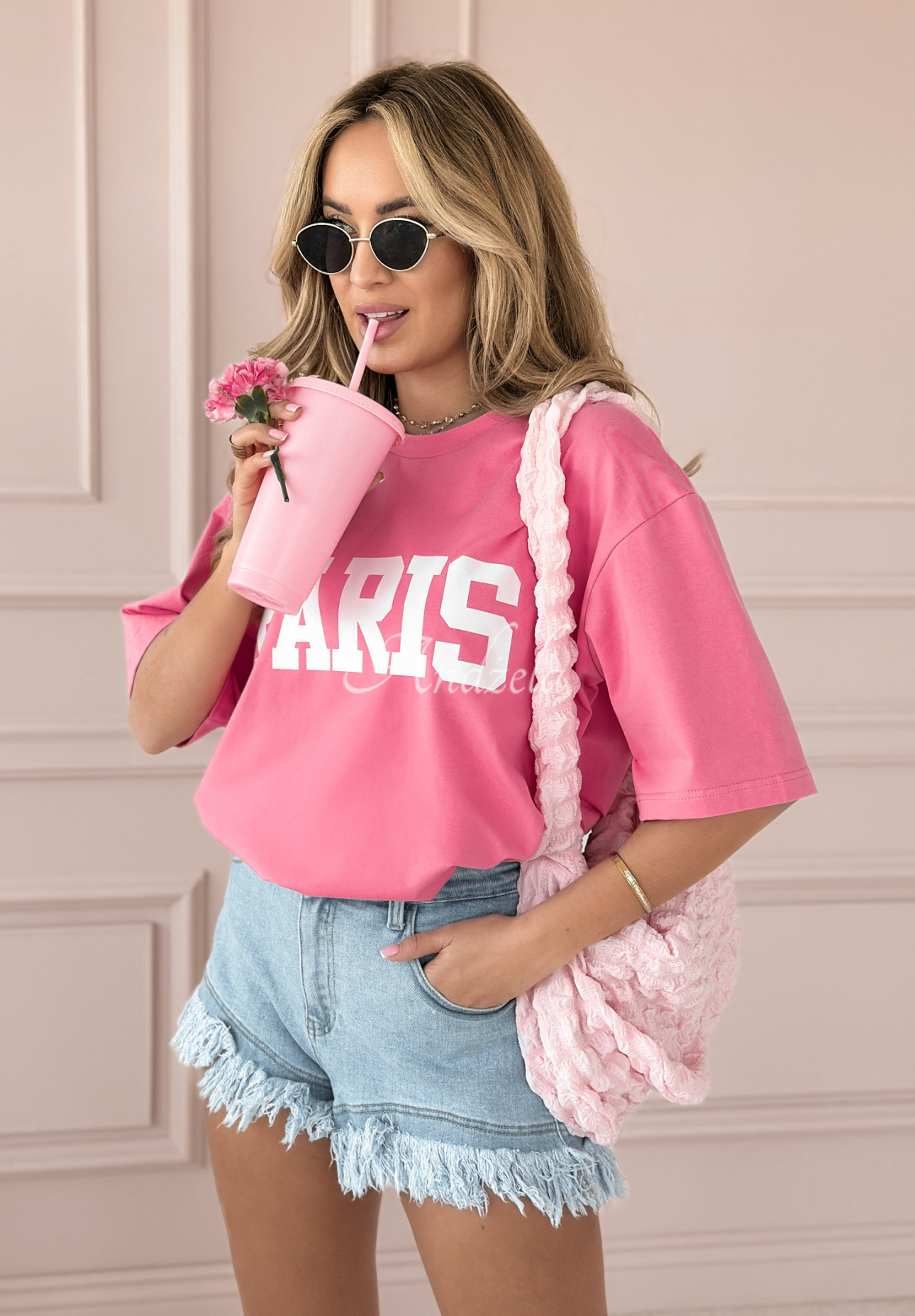 Paris Trip printed T-shirt pink and white