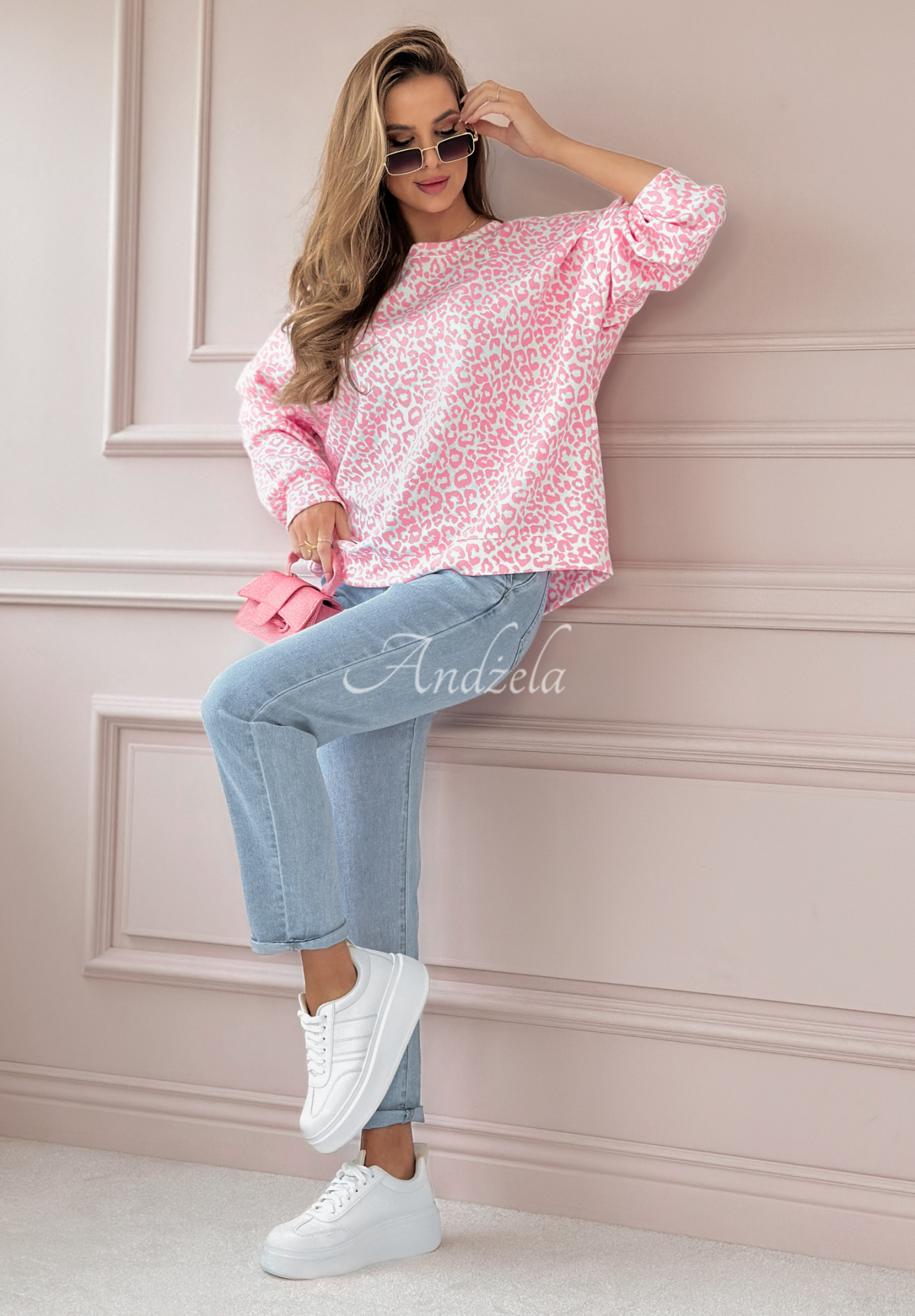 Whispering Hearts camouflage sweatshirt powder pink