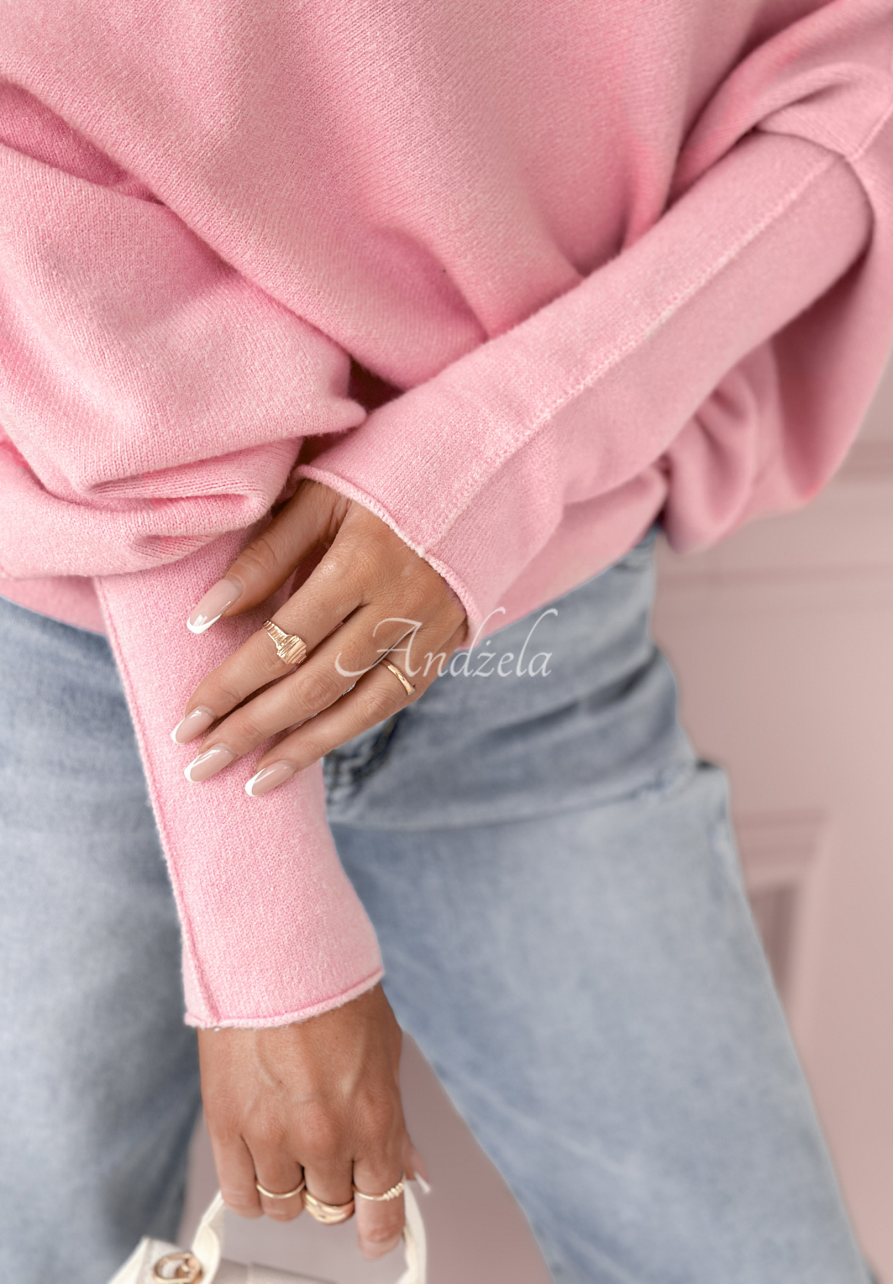 Sweter oversize z wiskozą Found Each Other różowy