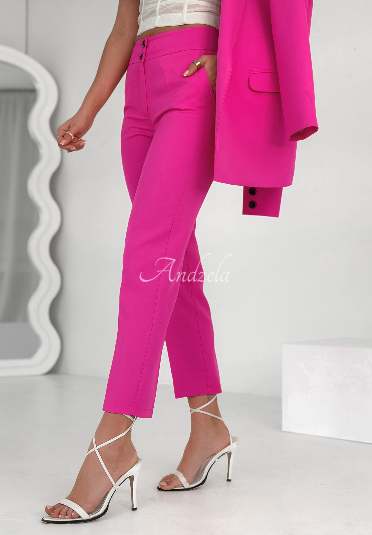 Elegant Runway Ready fuchsia cigarette pants