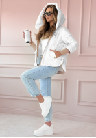 Krótka pikowana kurtka z kapturem Have No Clue biała