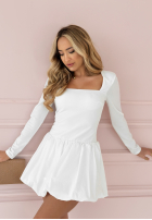 Sukienka bombka z dekoltem karo Madame Lovely ecru