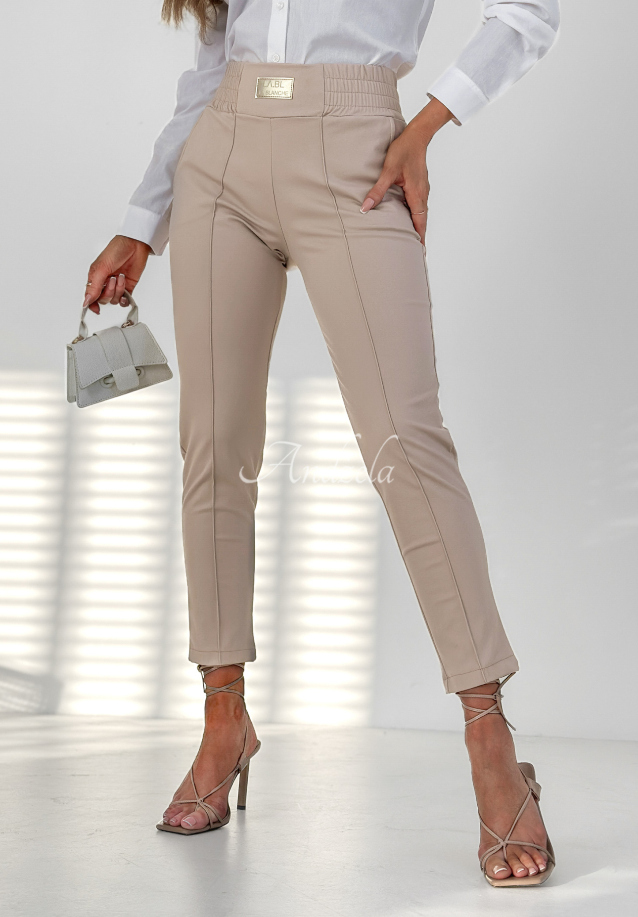 Pretty On Point fabric pants beige
