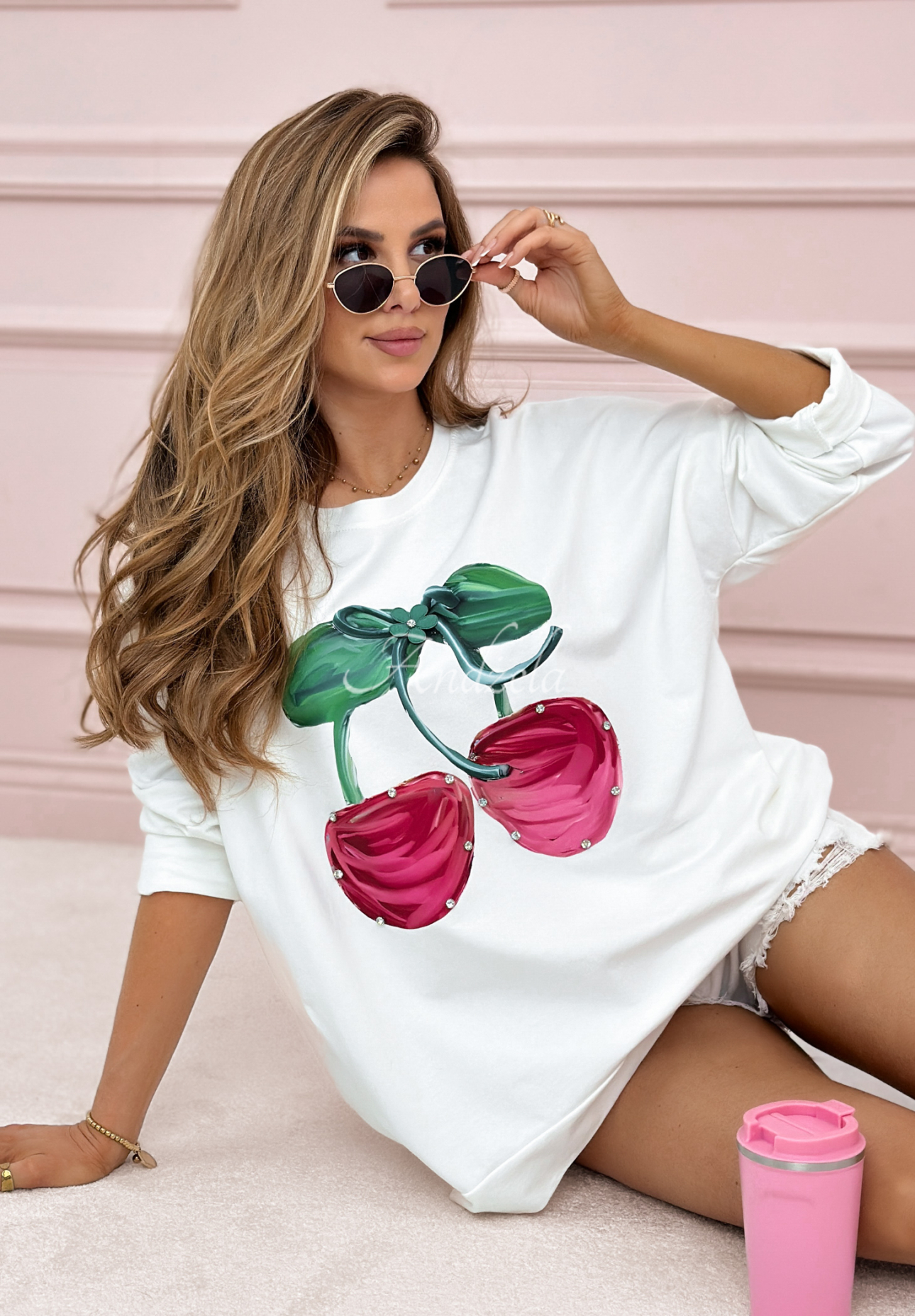 Cherry Cheeks printed oversize sweatshirt white