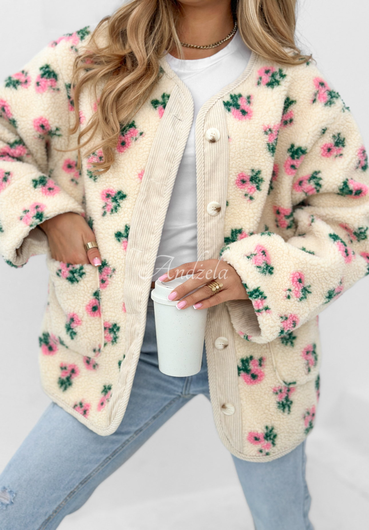 Flower Fluffs fleece jacket beige