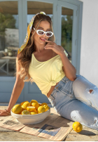 Top z dekoltem Sea And Me bananowy